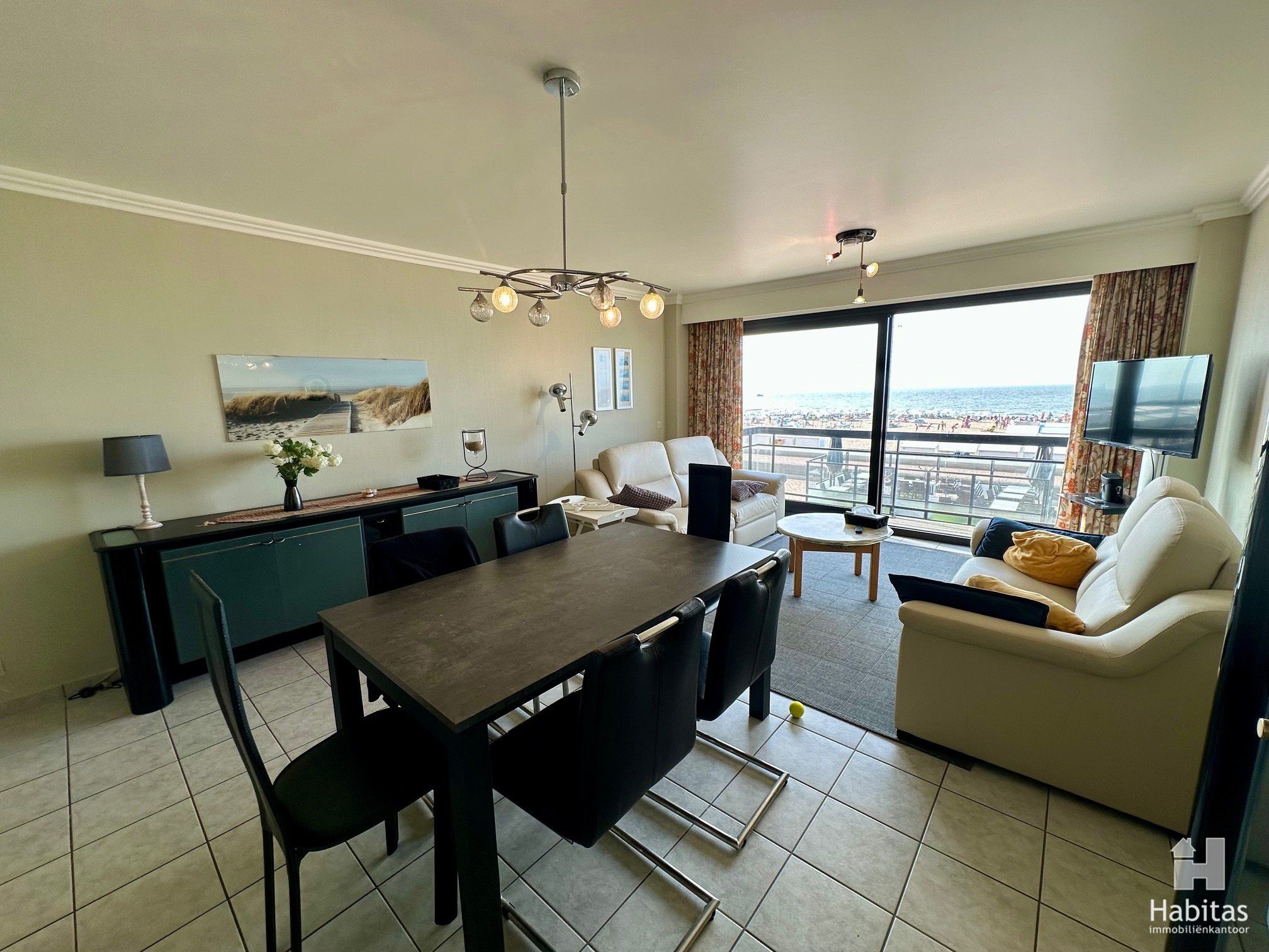  2-slaapkamerappartement met prachtig frontaal zeezicht foto 10