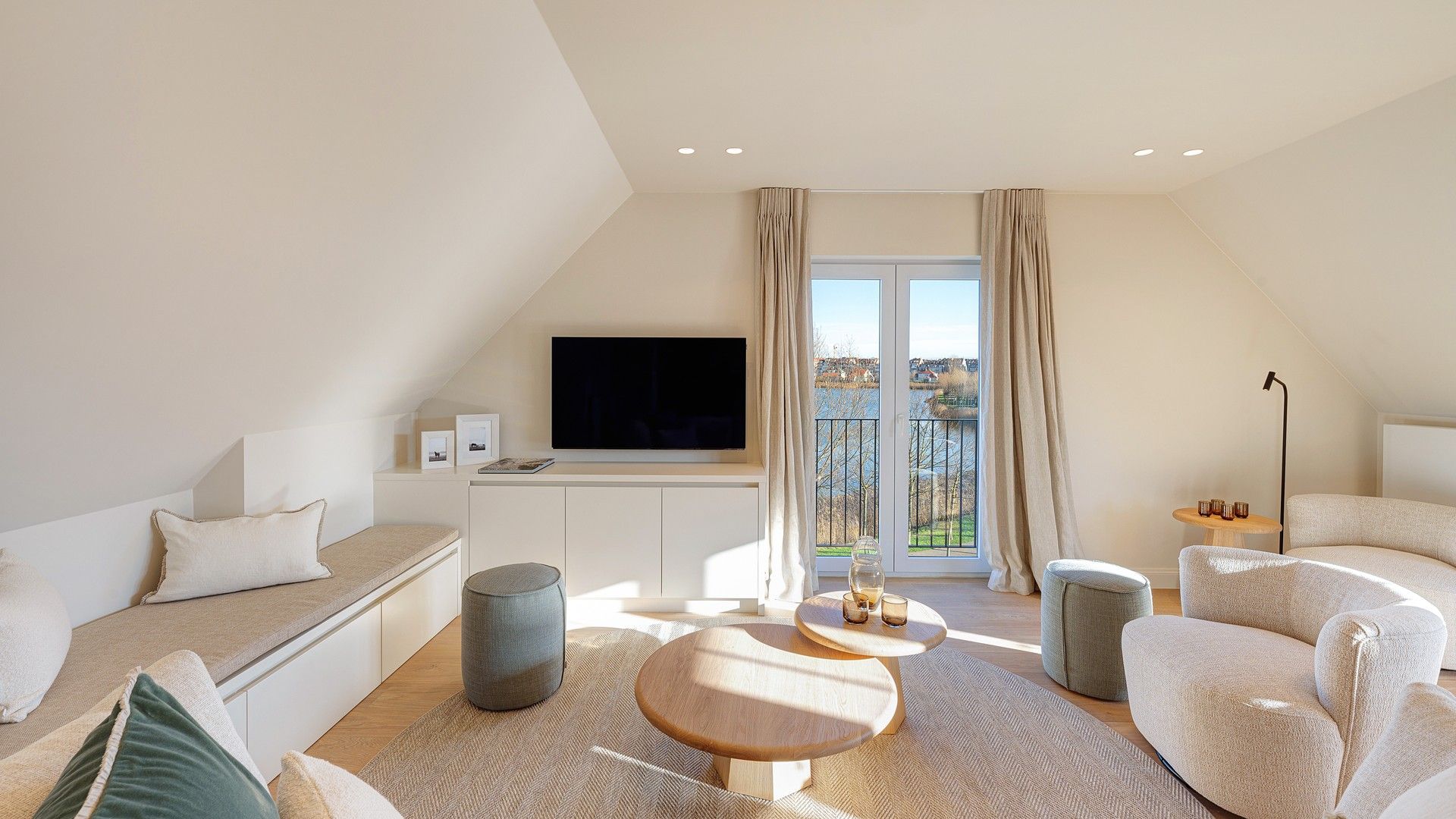 Hoekappartement met zicht op het Zegemeer en 3 slaapkamers. foto 12