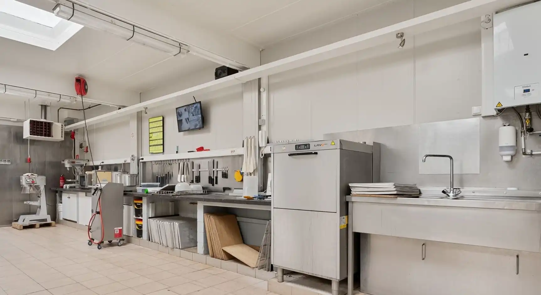 Unieke eigendom waar wonen en ondernemen samenkomen foto 11