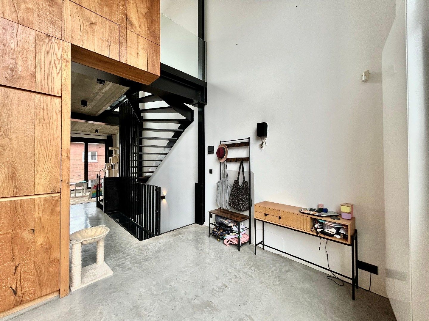 Een unieke woonst op gegeerde locatie met 4 slpk en 2 badk foto 15