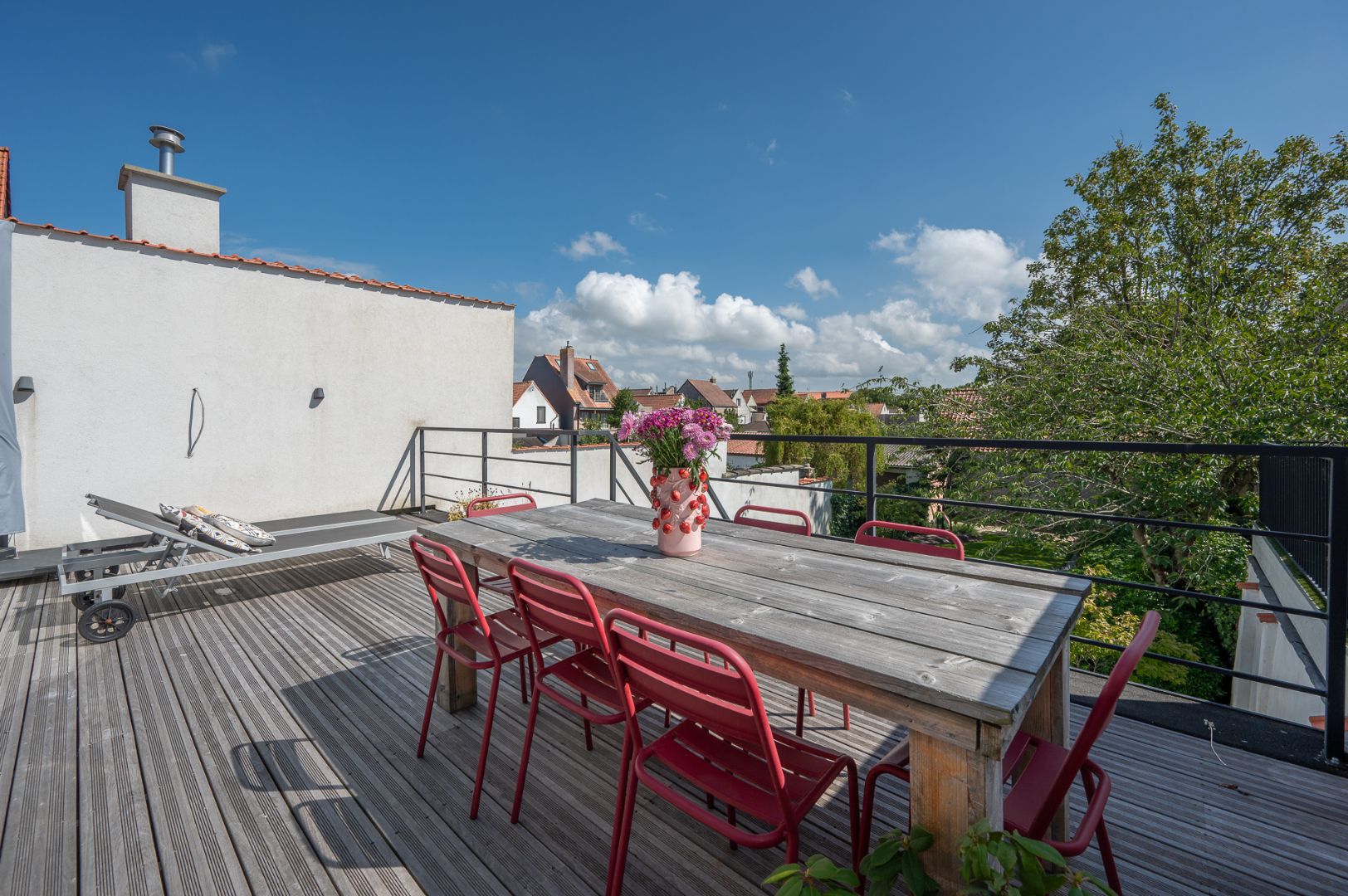 Recent gerenoveerde woning met 4 slaapkamers en perfect georiënteerde tuin foto 19