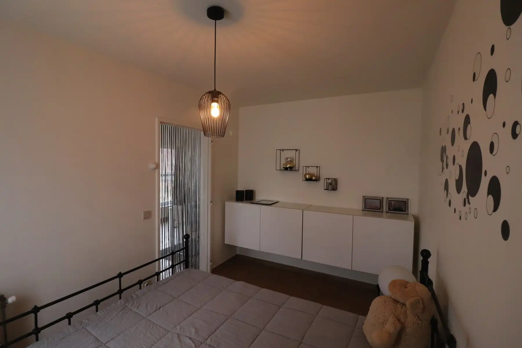 Een rustig gelegen appartement met kelderberging en autostaanplaats foto 10