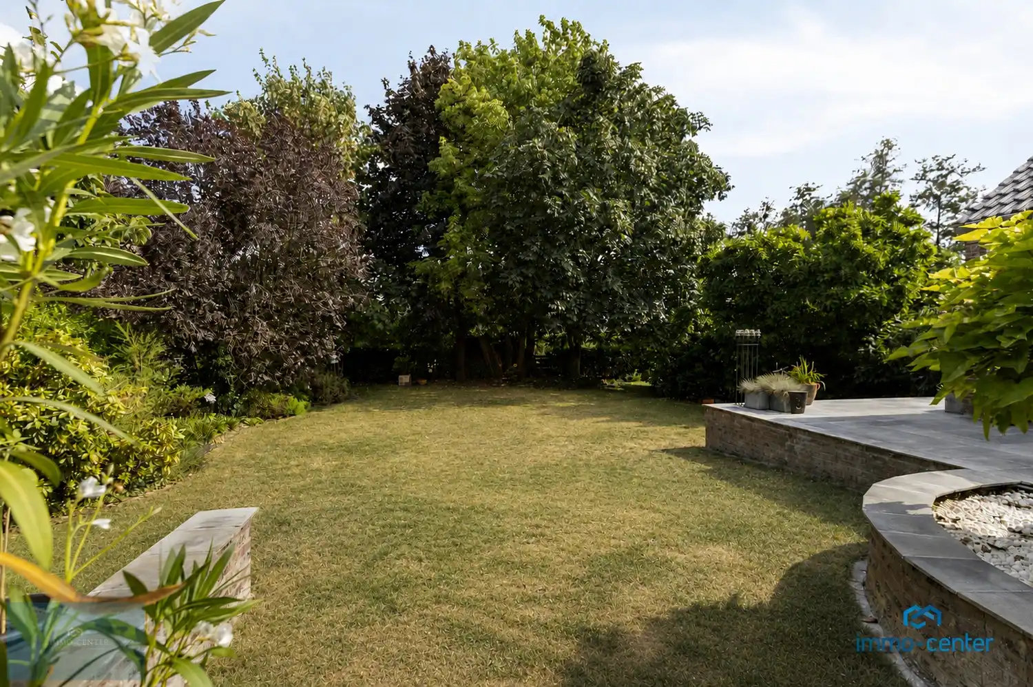 Instapklare vrijstaande woning met 4 slaapkamers en prachtige tuin foto 29
