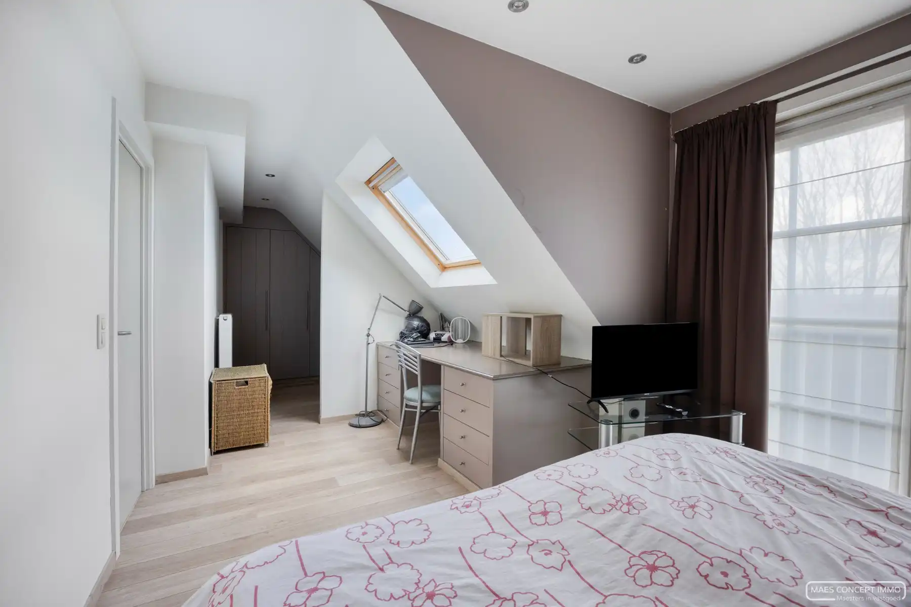 Duplex appartement te koop in Ingooigem met 2 slk, 2 badkamers en garage foto 7