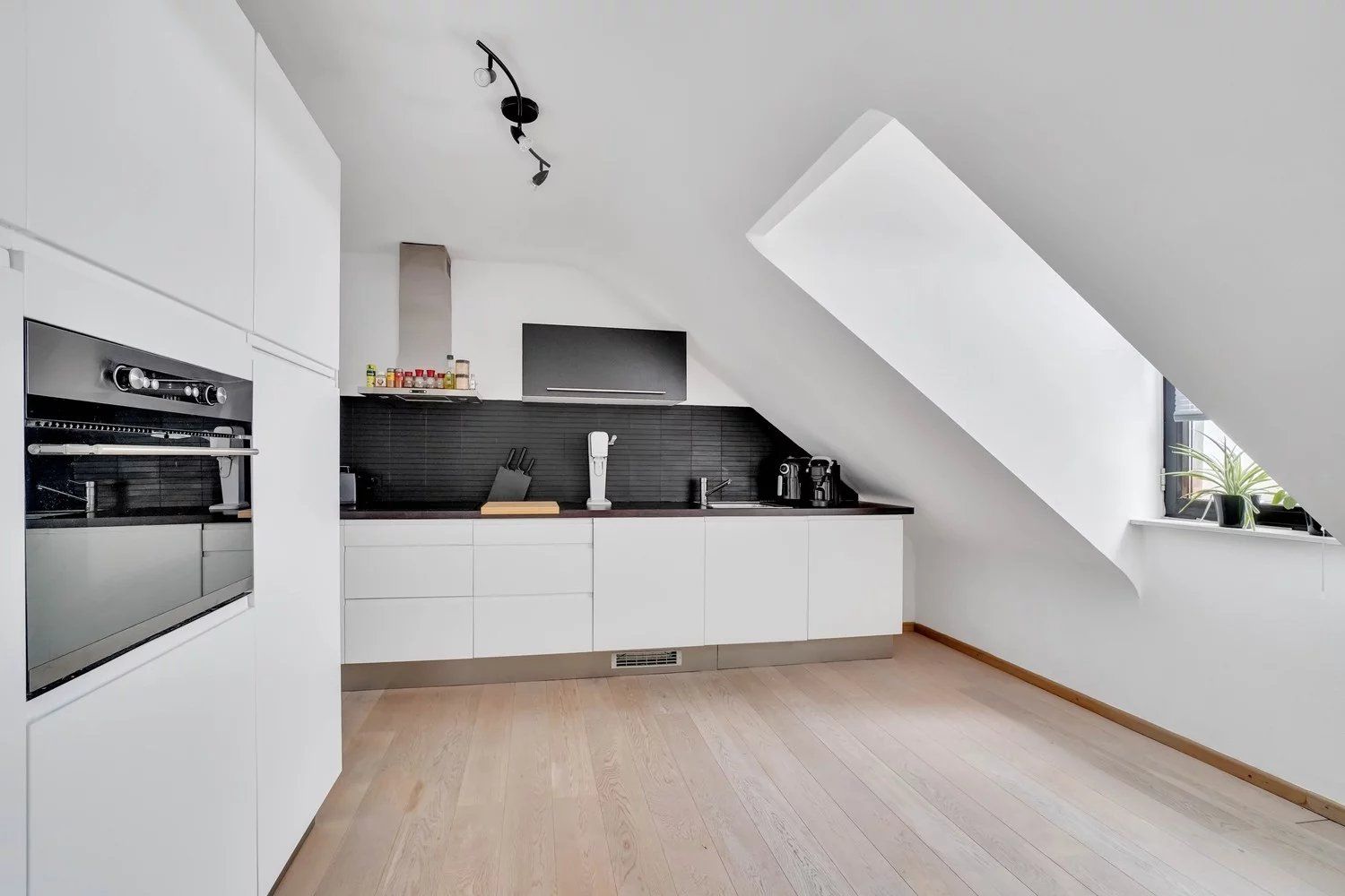 Stijlvol dakappartement in Kermt foto 8