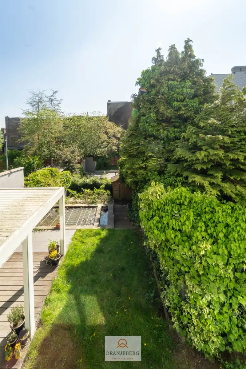 Gezellig 2 slaapkamer appartement nabij Gent-Sint-Pieters met terras en 2 kelderbergingen foto 22
