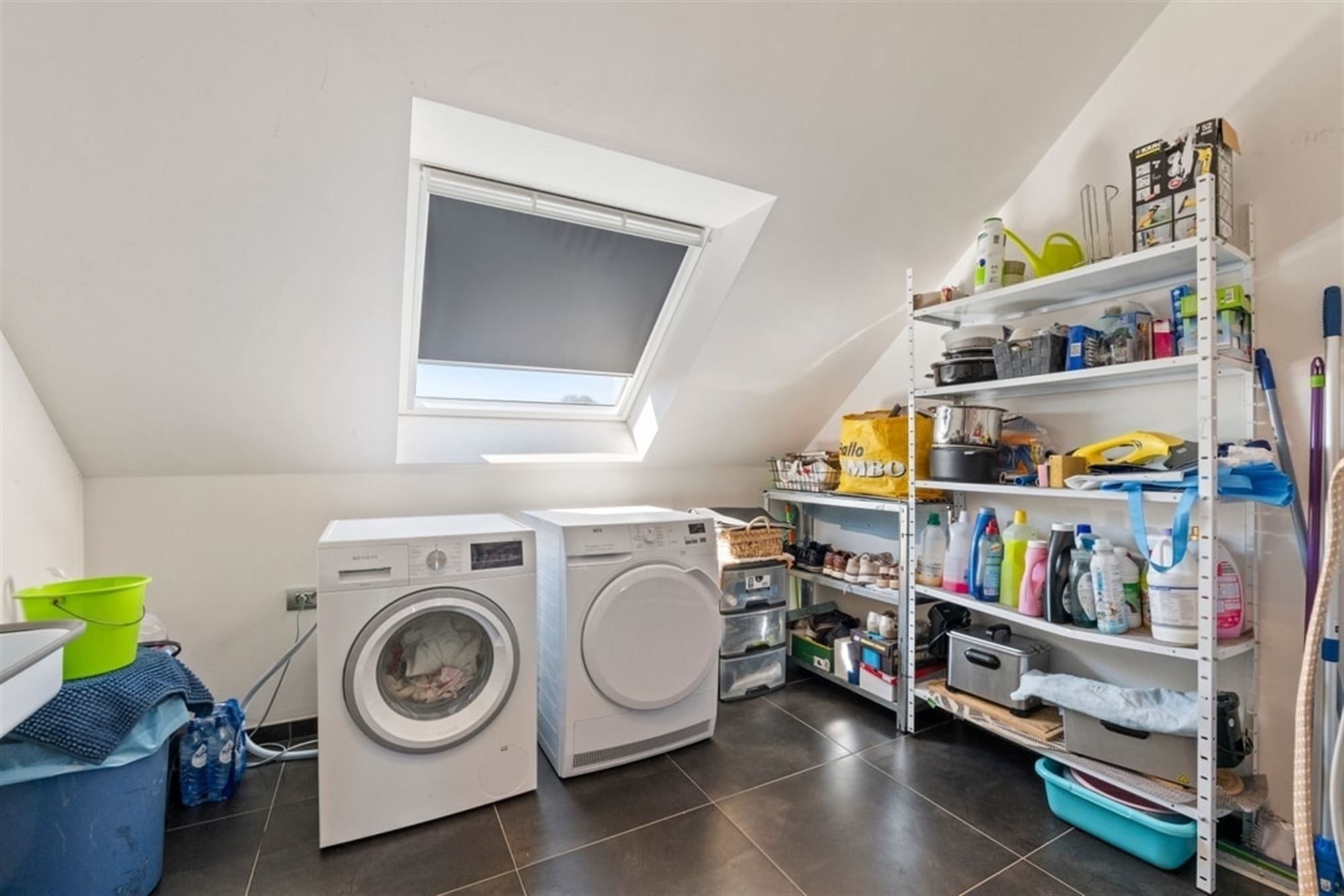 INSTAPKLAAR 2 SLK APPARTEMENT MET ONDERGRONDSE STAANPLAATS IN HARTJE MAASMECHELEN  foto 16