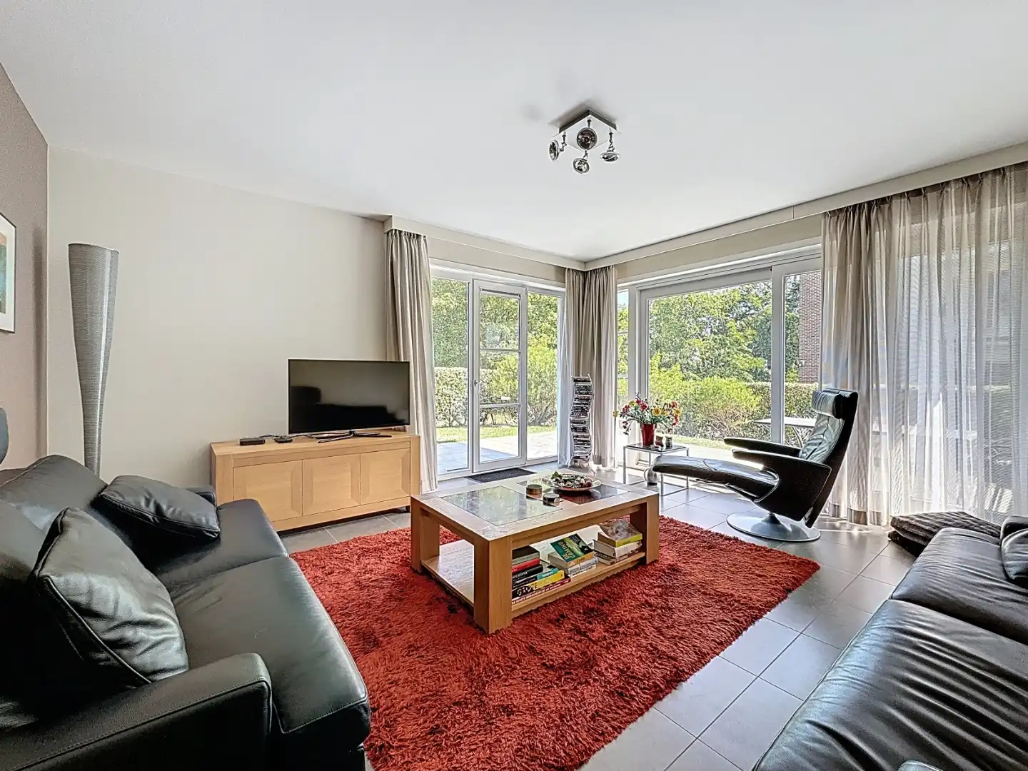 Prachtig appartement nabij het centrum van Sint-Idesbald. foto {{pictureIndex}}