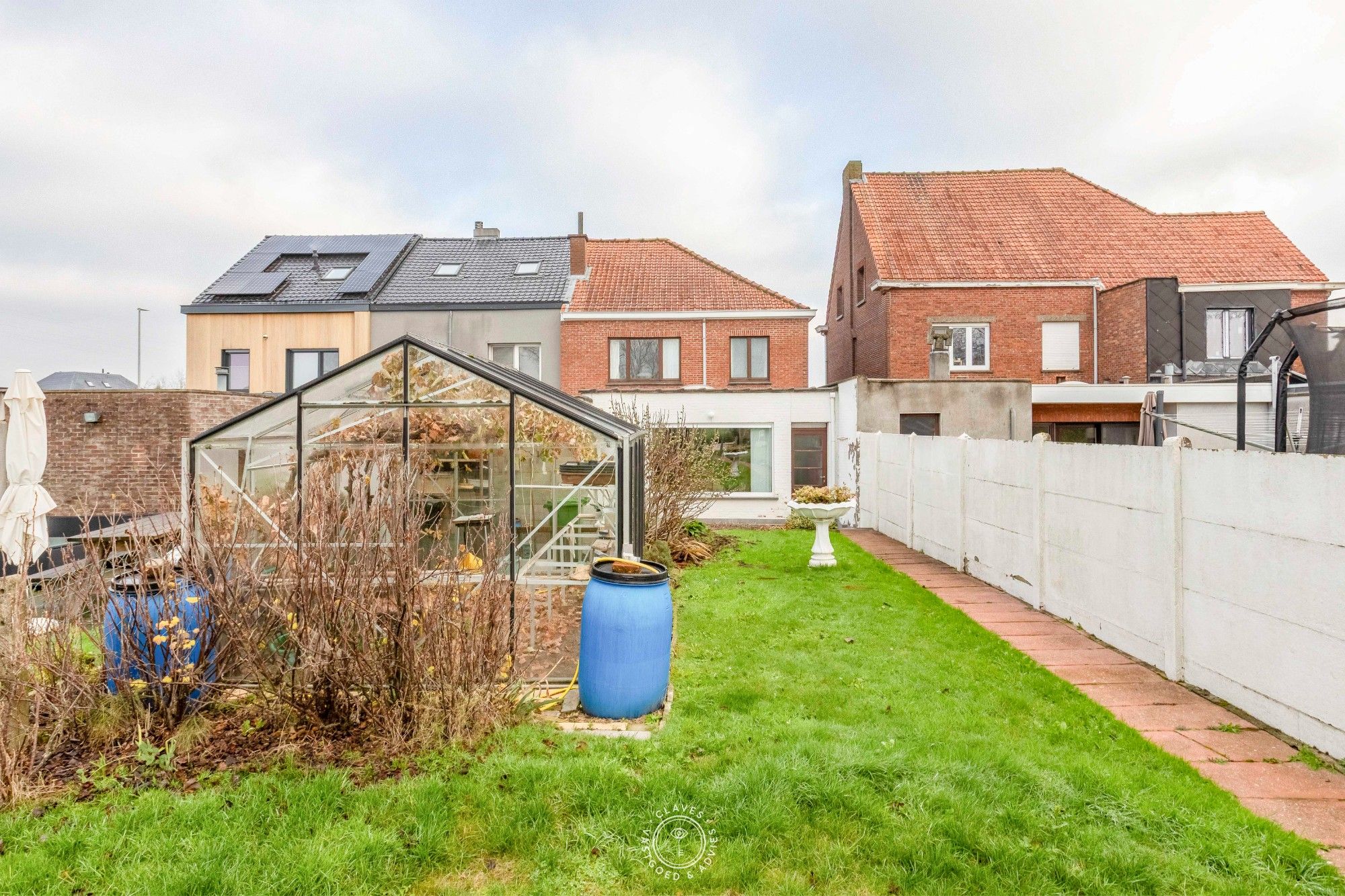 Ruime woning met garage en een prachtig uitzicht foto 17