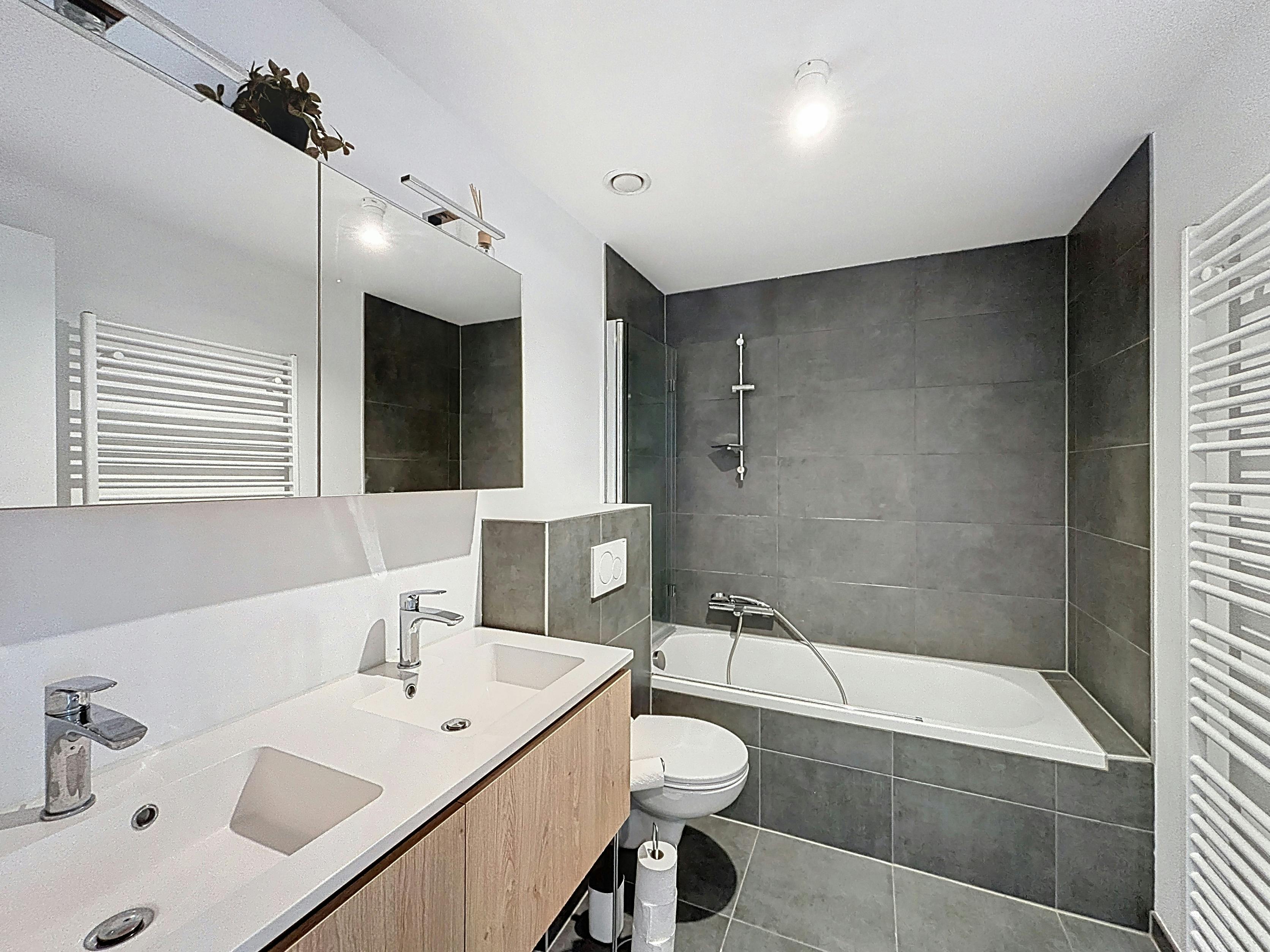 Gemeubileerd appartement te huur in hartje Brussel foto 17