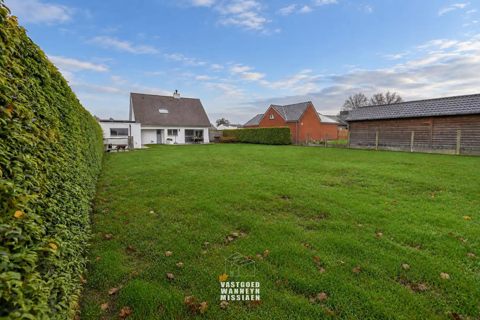 Charmante woning met 3 slaapkamers, bureel, garage en tuin met verzicht op 972m² foto 15