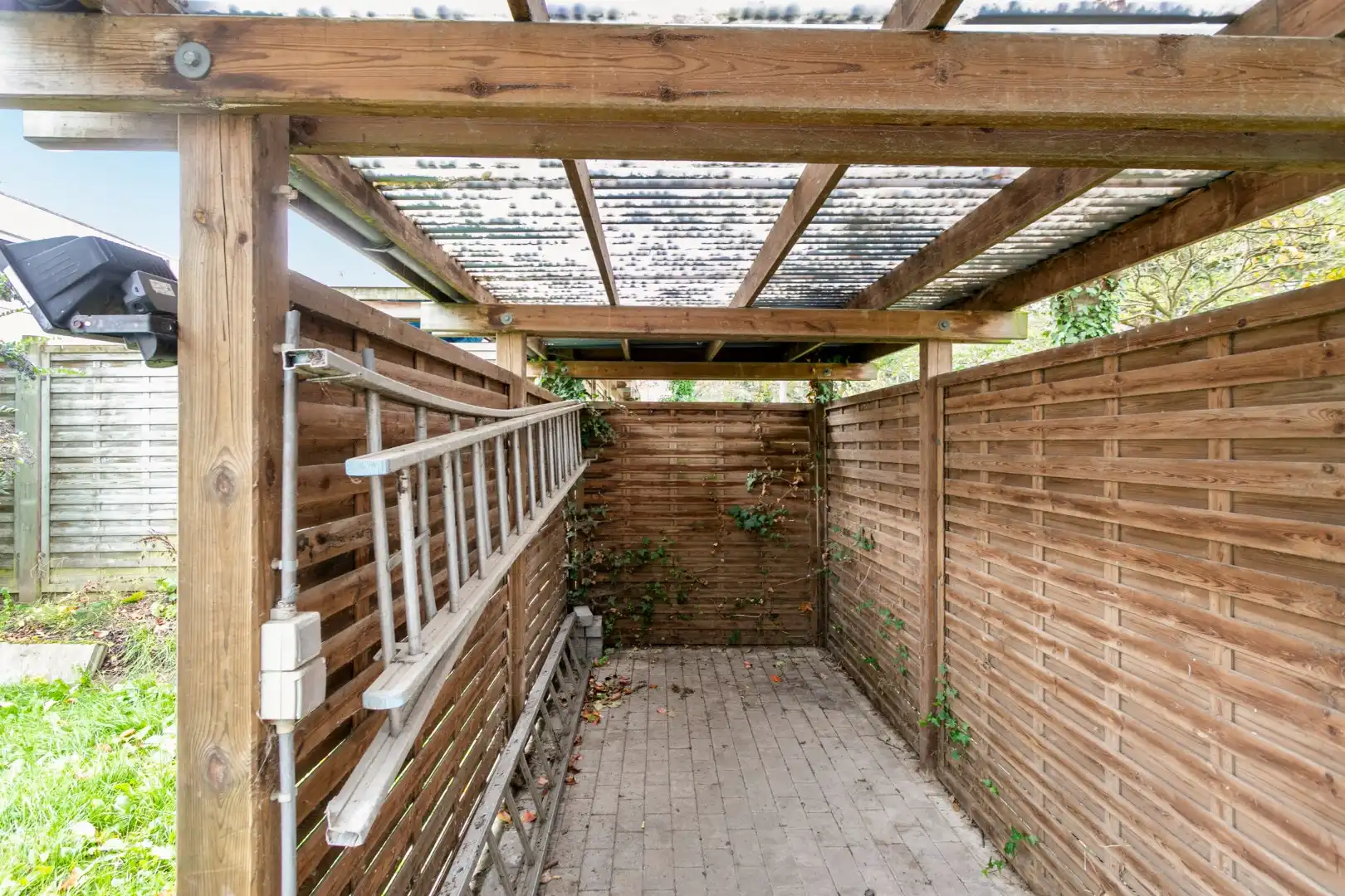 Goed gelegen woning met 3 slaapkamers en parkeerplaats - EPC 204 kWh/m² - bewoonbare oppervlakte 135m² foto 27