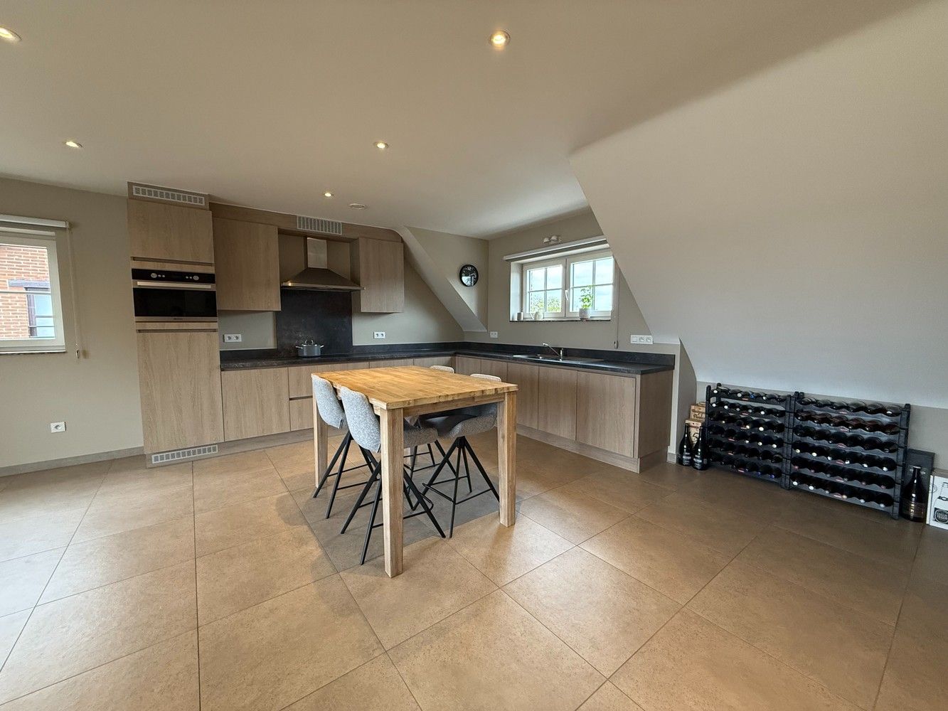 Ruim Dakappartement 120m² met 2 Slpk, Groot Terras 26m² & Garagebox foto 2