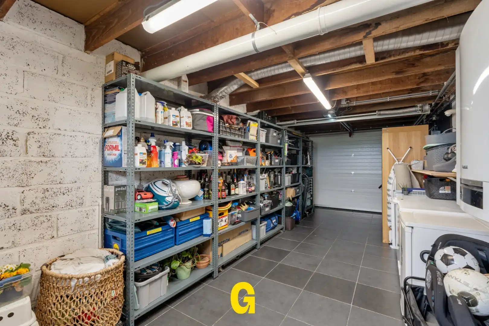 Knappe grondig gerenoveerde woning met drie slaapkamers, inpandige garage en tuin op 4a48ca, EPC label A. foto 14