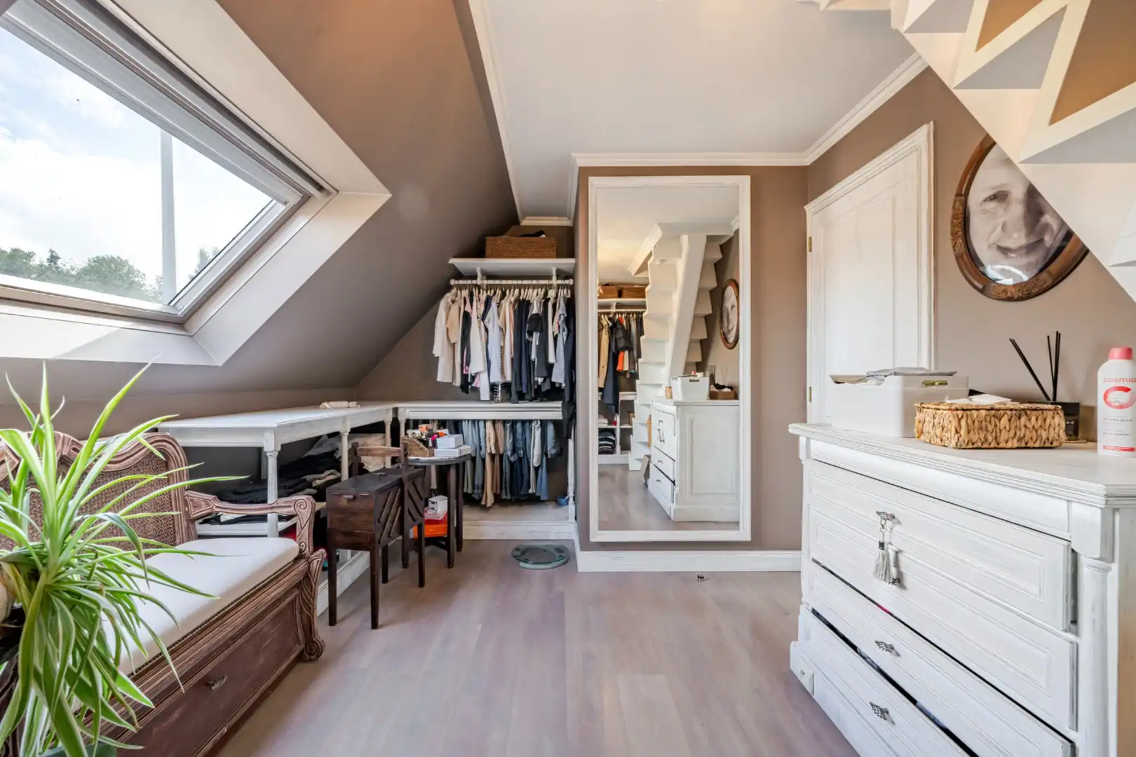 Ruime woonst met zongericht terras en garagebox foto 14