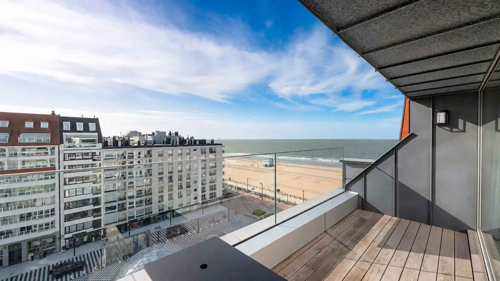 Prachtig duplexappartement met 3 slaapkamers en panoramische uitzichten in het Zoute. foto 2