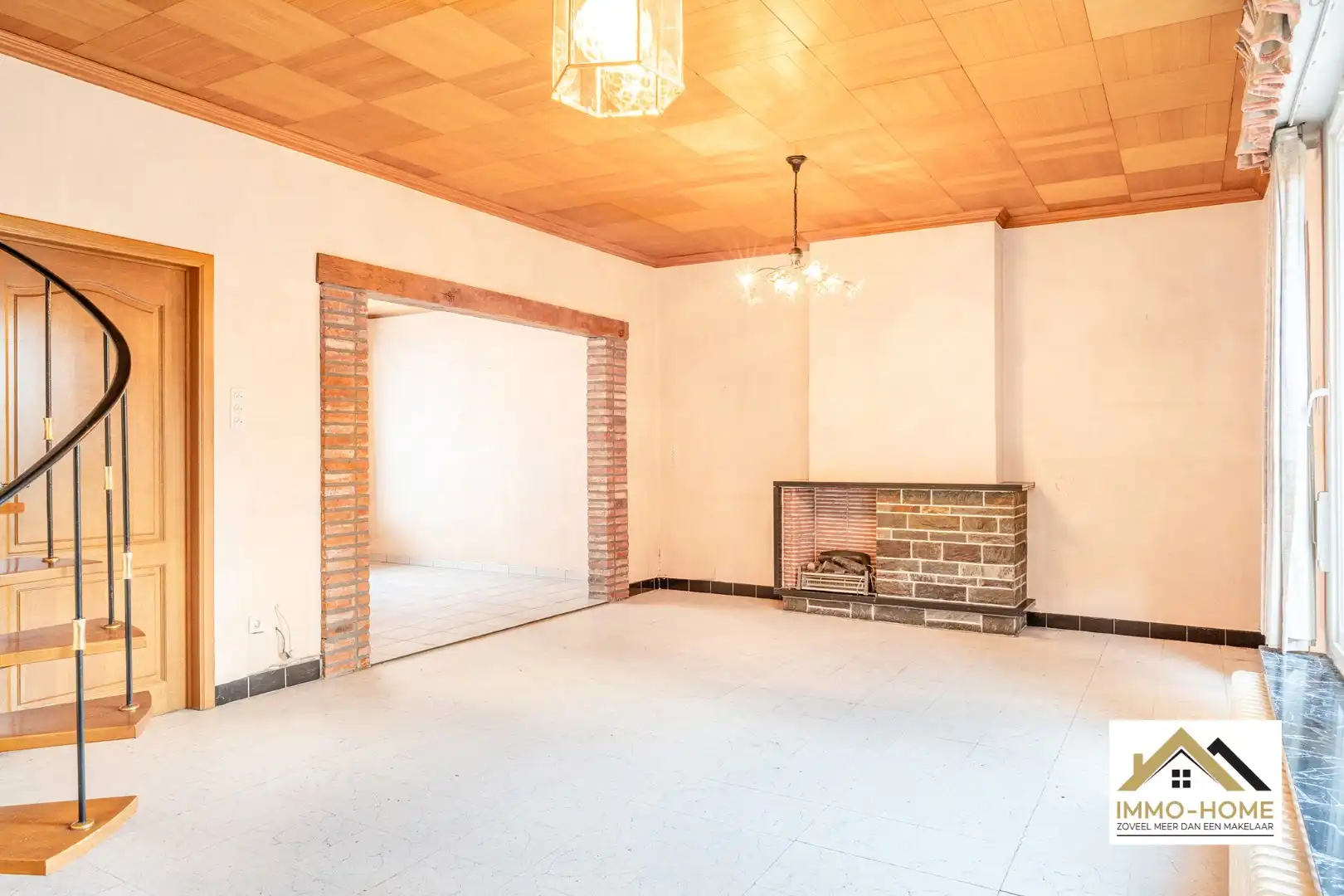 Te renoveren woning met garage centrum Beervelde!  foto 4