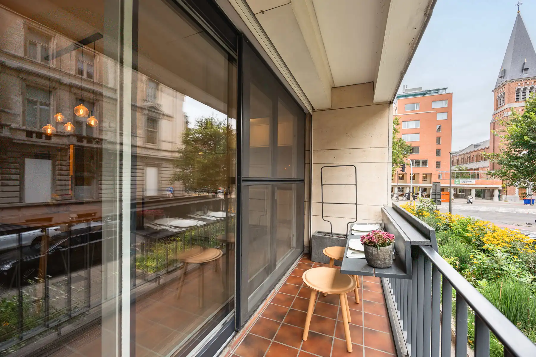 Lichtrijk en energiezuinig appartement met terras foto 10
