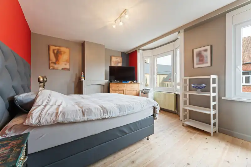 Beveren Roeselare : Nabij de kerk in Beveren ruime burgerwoning in lichte art-decostijl met 4 slaapkamers en zonnige tuin opp. 270 m² foto 12