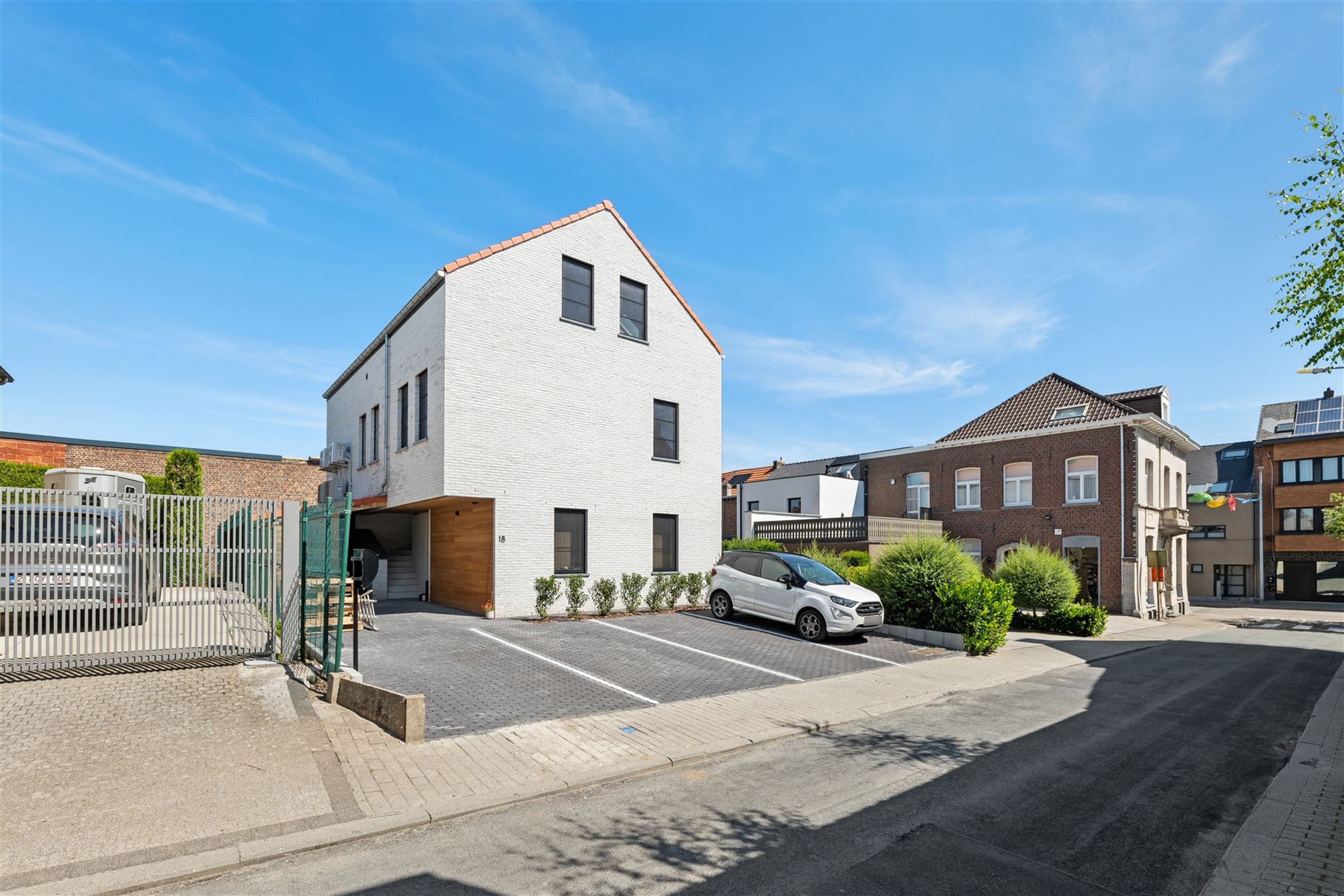 3 SLK APPARTEMENT MET RUIME TUIN EN PARKEERPLAATS IN HET CENTRUM VAN LANDEN  foto 33