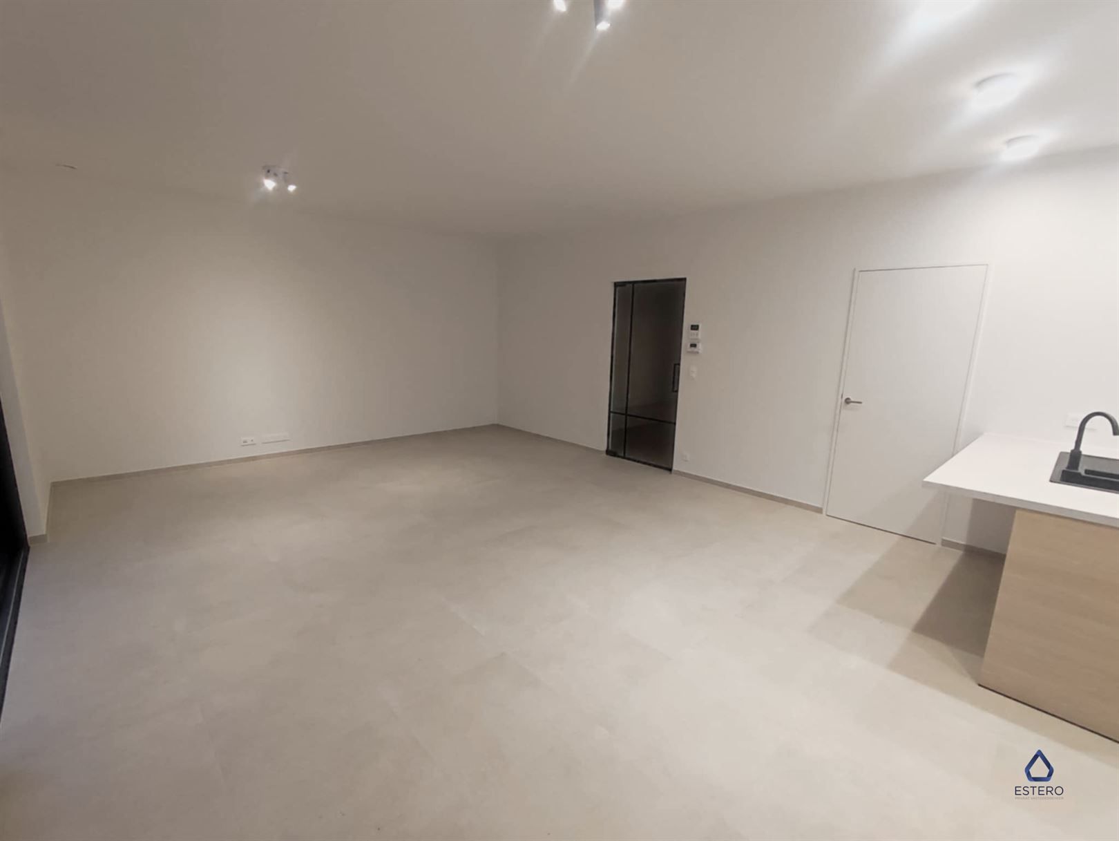 Energiezuinige nieuwbouwappartement met staanplaats en gemeenschappelijk zwembad foto 4