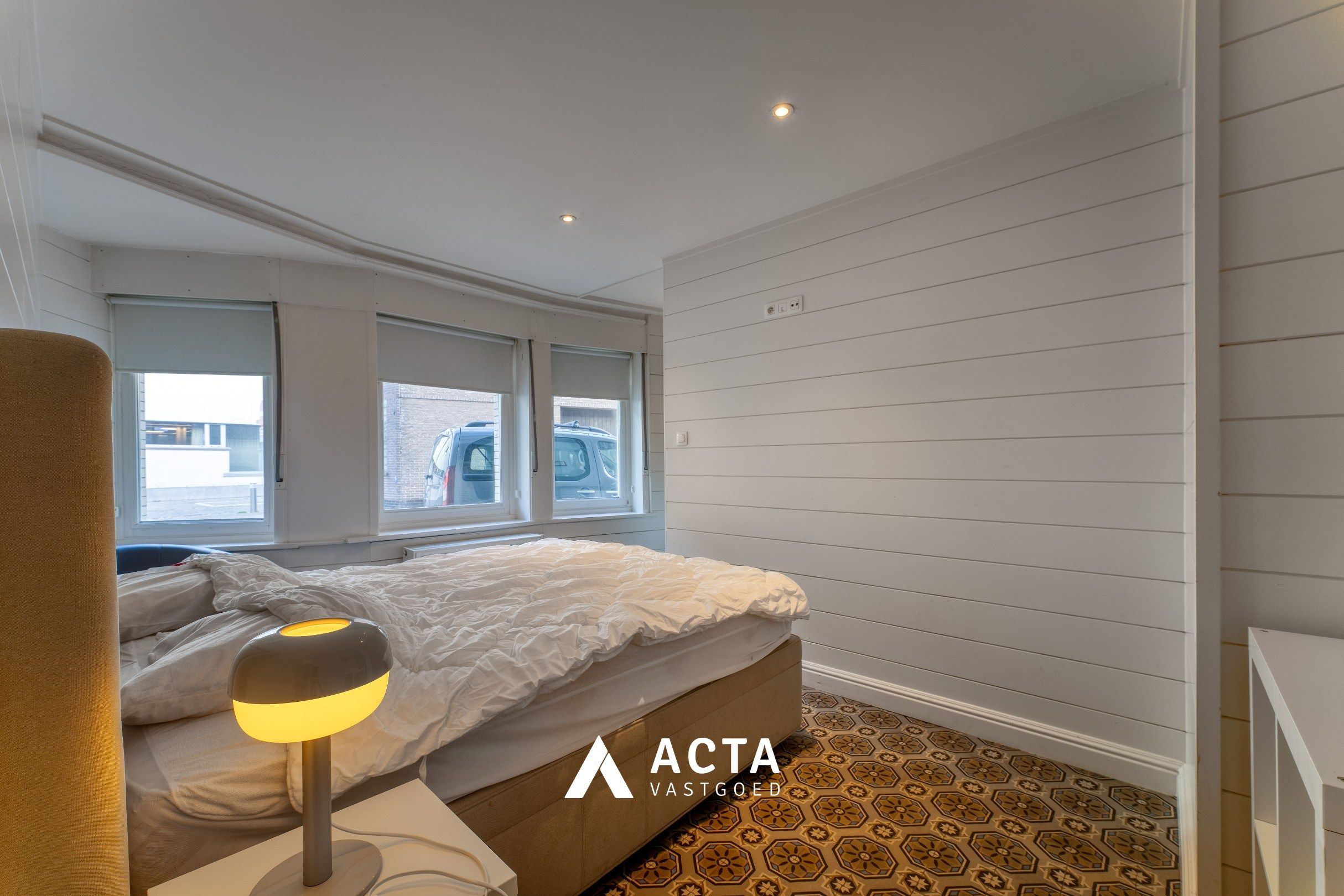 Gerenoveerde herenwoning met vijf slaapkamers in het centrum van Oostende foto 24