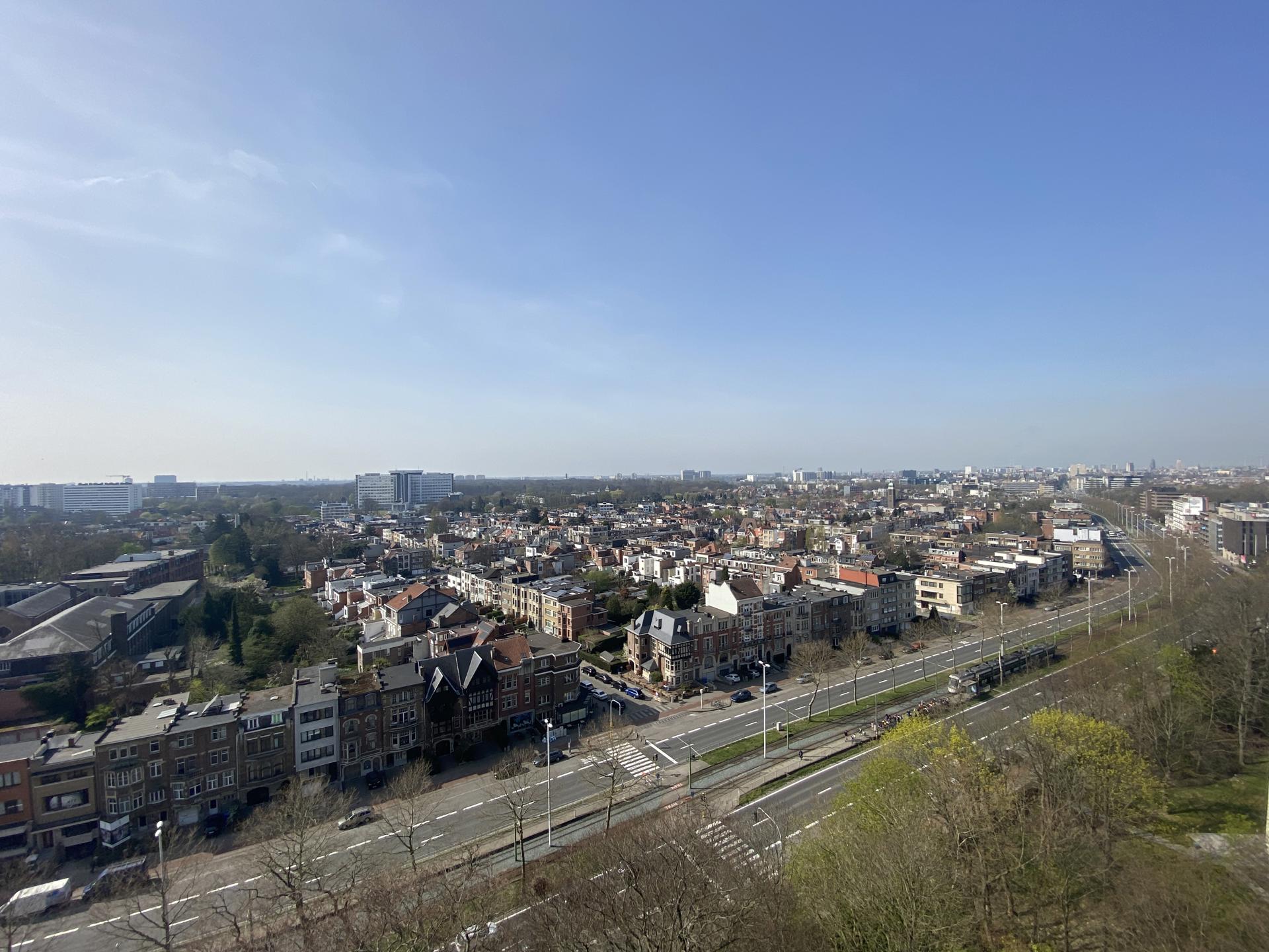 Zeer gezellig gemeubeld dakappartement met riant zonneterras foto 6