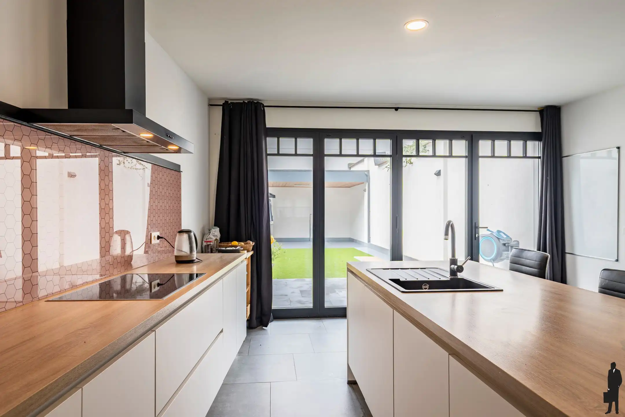 Energiezuinige stadswoning met 4-5 slpks & ZW-tuin foto 7