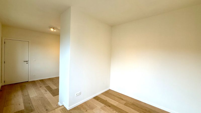 Prachtige vernieuwbouwwoning aan het water in hartje Deinze foto 19