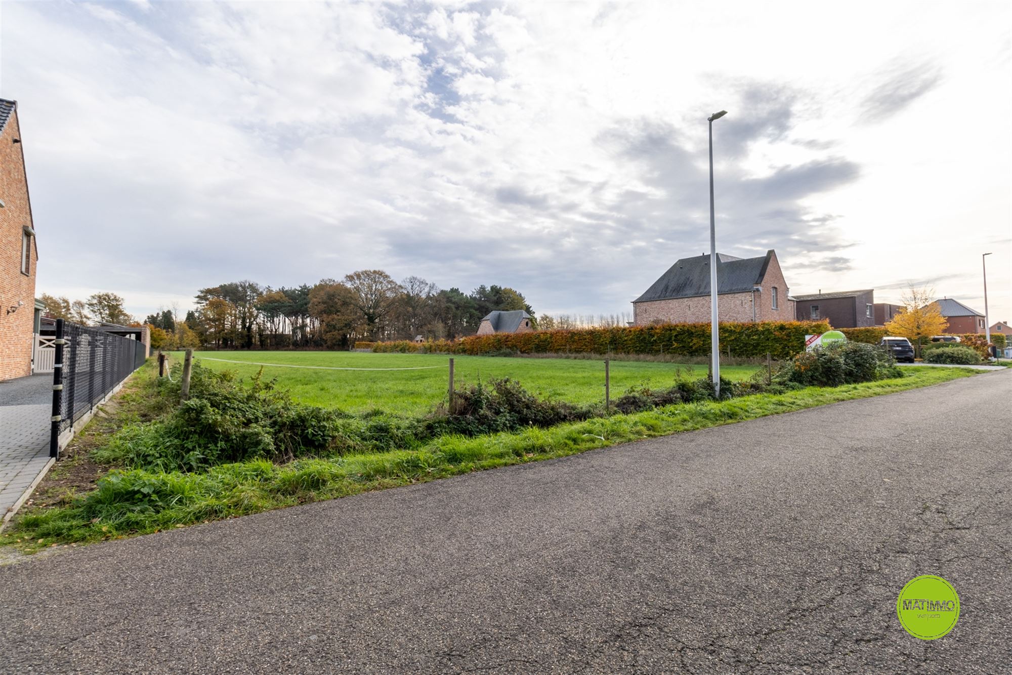 Bouwgrond voor open bebouwing van 1.562 m² in Laakdal foto 2