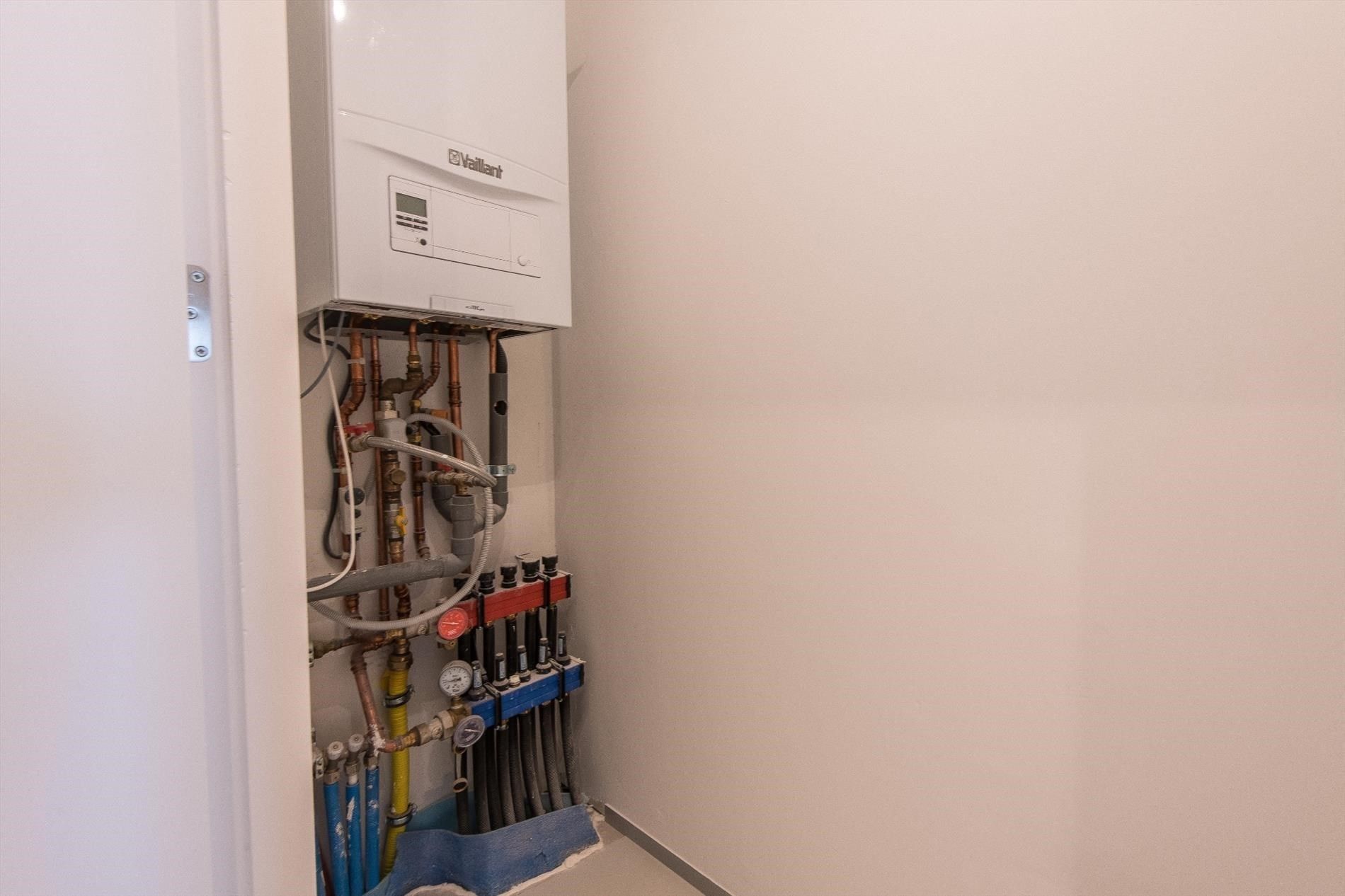 Zeer recent appartement met 1 slaapkamer gelegen op de Kustlaan met prachtig zicht over de villa's van het Zoute. foto 9