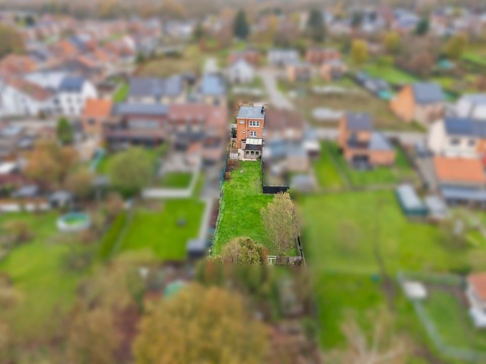 HALFOPEN BEBOUWING MET GARAGE EN GROTE TUIN IN TONGEREN foto 31