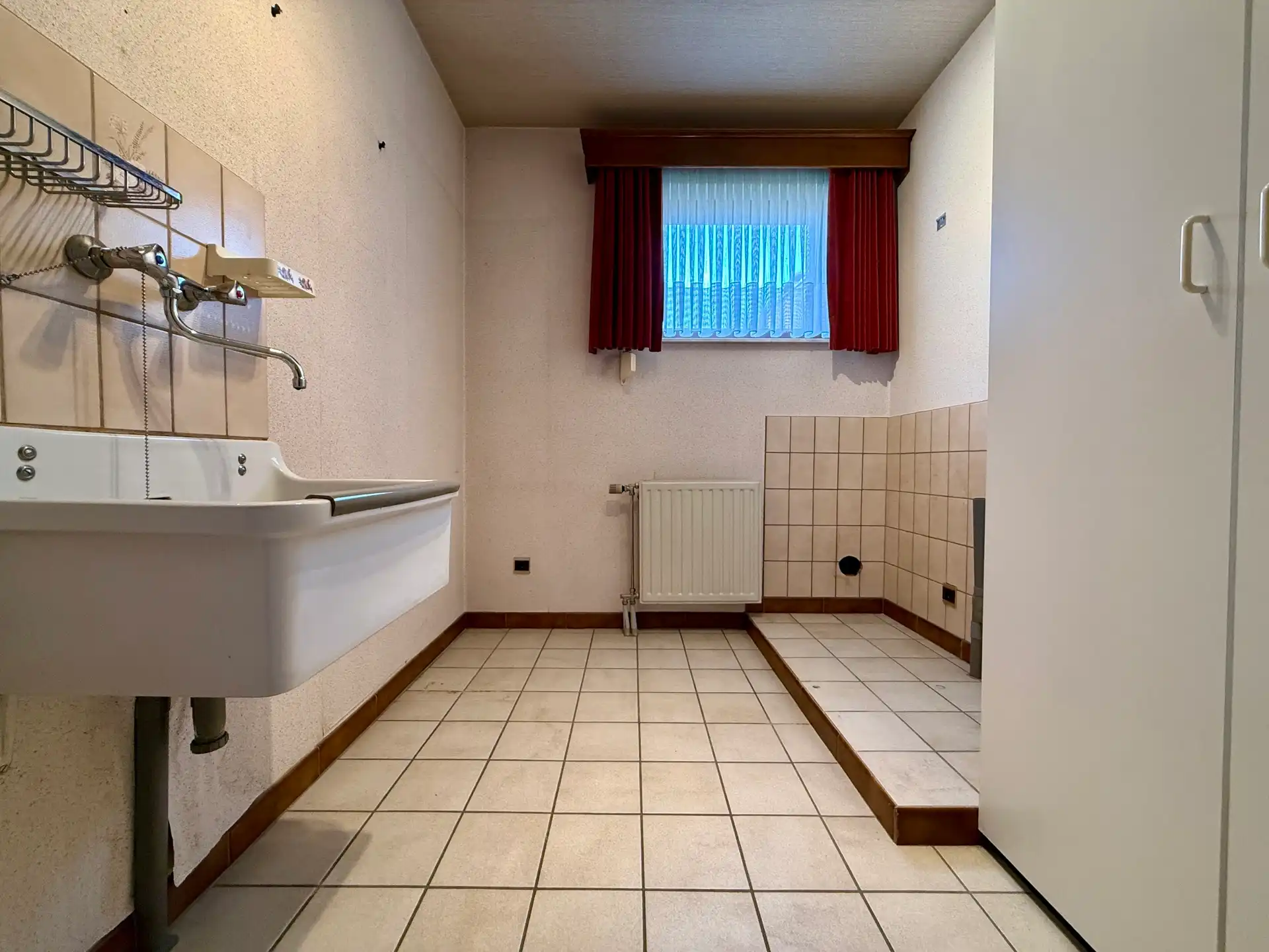 Vrijstaande woning met 4 slaapkamers op perceel van 6a72 foto 12