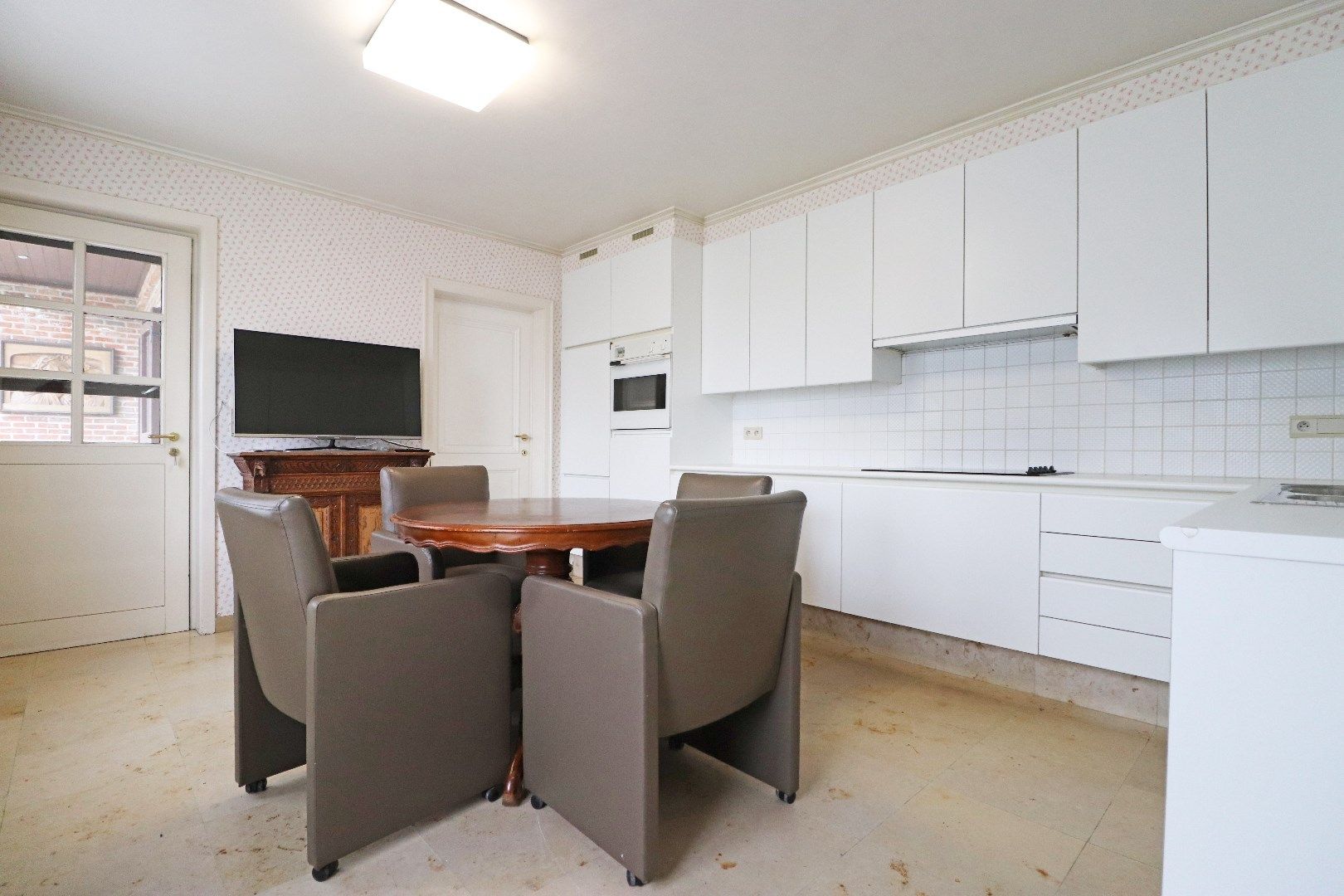 Landelijk gelegen woning op prachtig perceel! foto 4