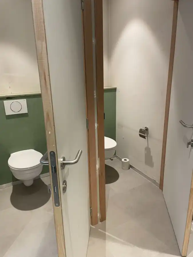 commercieel gelegen KANTOOR / PRAKTIJK foto 13