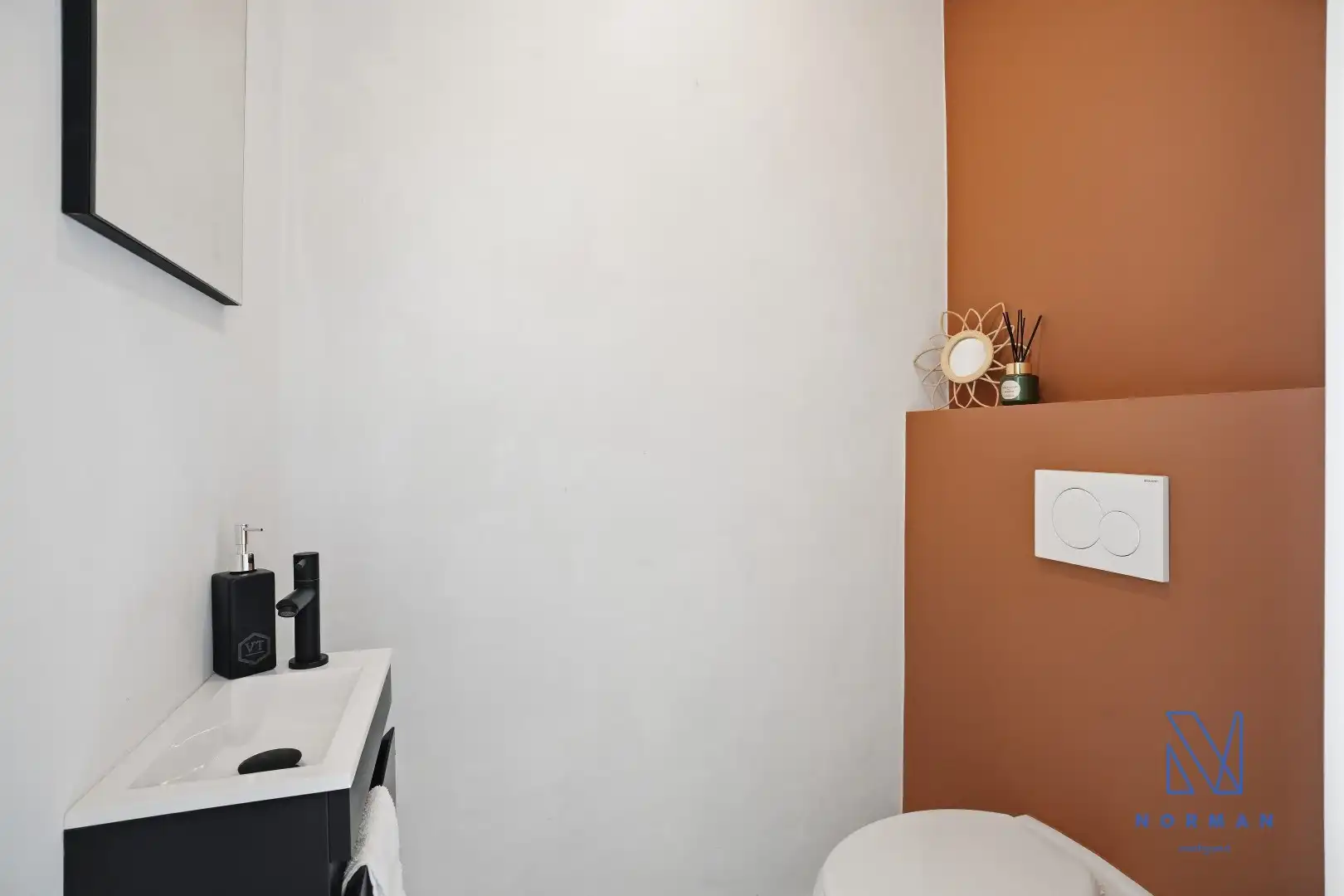 Instapklare, volledig gerenoveerde woning te koop met EPC A, uitgerust met zonnepanelen, drie slaapkamers en een aangelegde tuin. foto 17