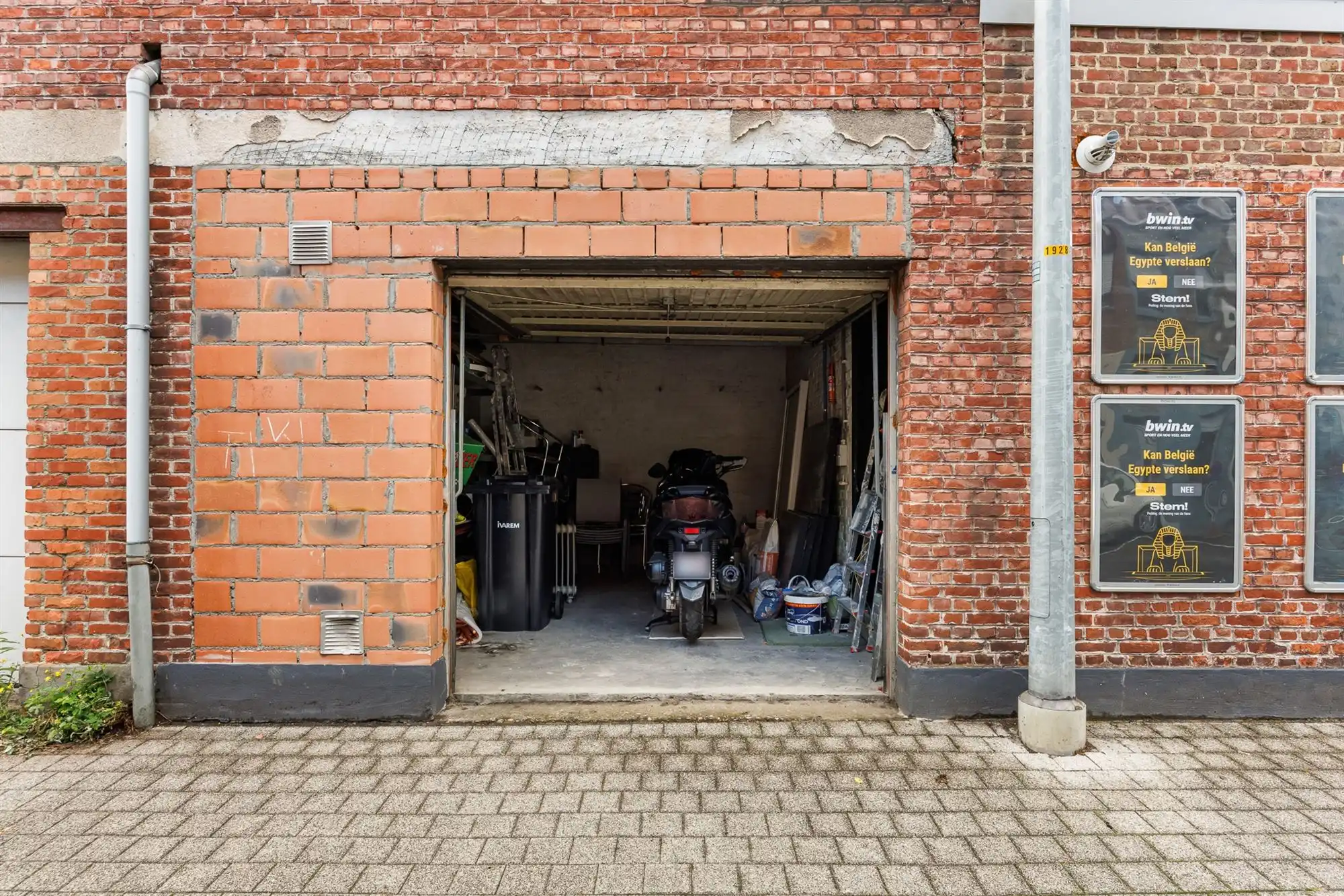 Triplex appartement met handelspand op gunstige locatie foto 22