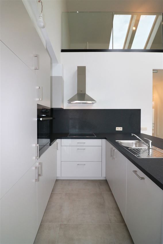Unieke duplex met twee slpk, terras, autostaanplaats, label A foto 10
