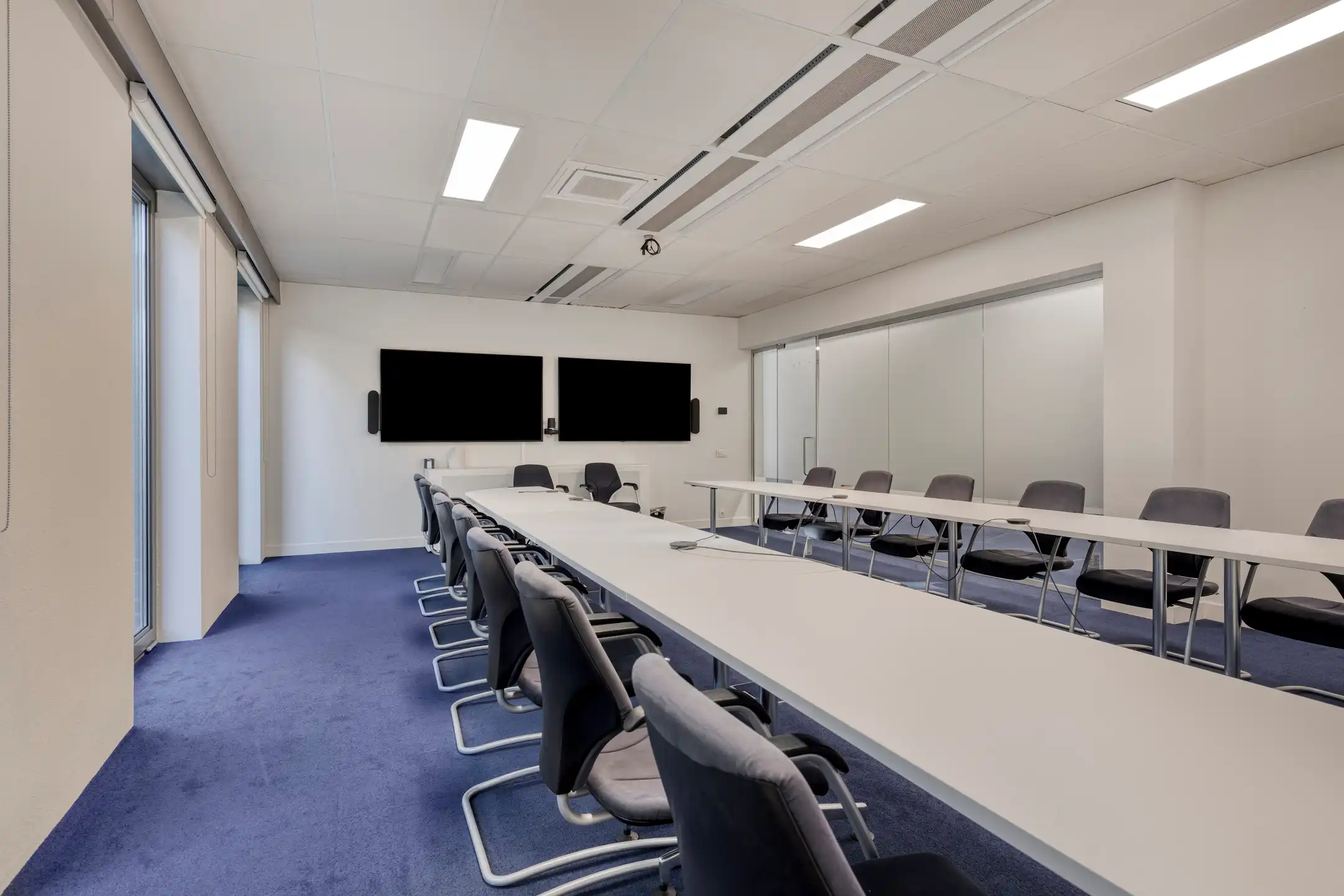 THE ULTIMATE : Moderne kantoorruimte van 1.116 m²  Berchem foto 8