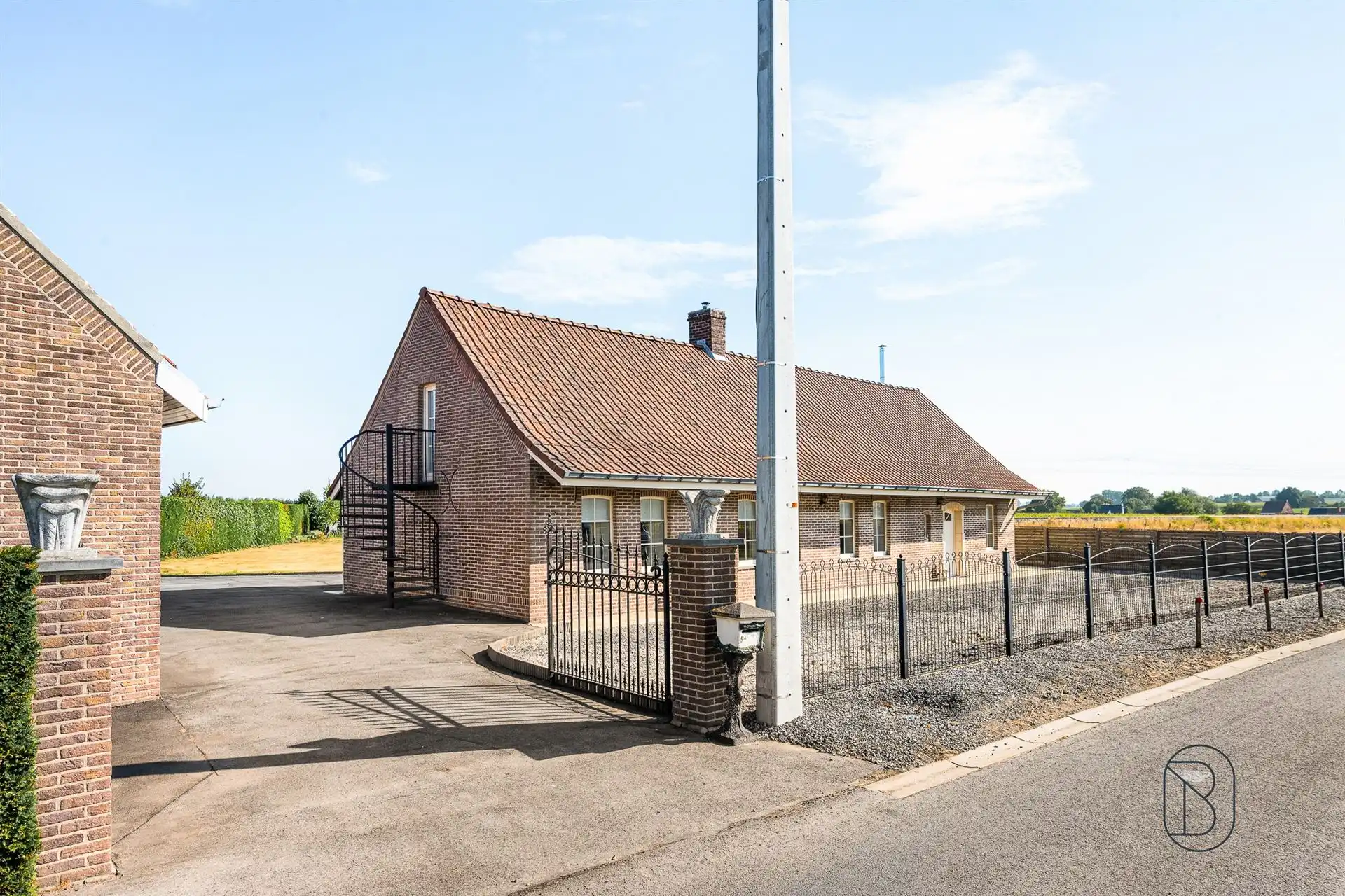 Fermette met paardenstalling en weide te Anzegem op 9.959m² foto 3