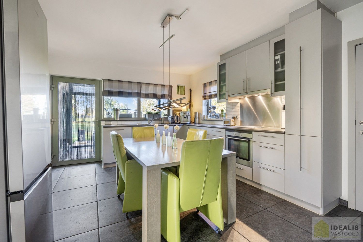 PRACHTIGE, INSTAPKLARE EN RUIME GEZINSWONING IN TOPSTAAT foto 14