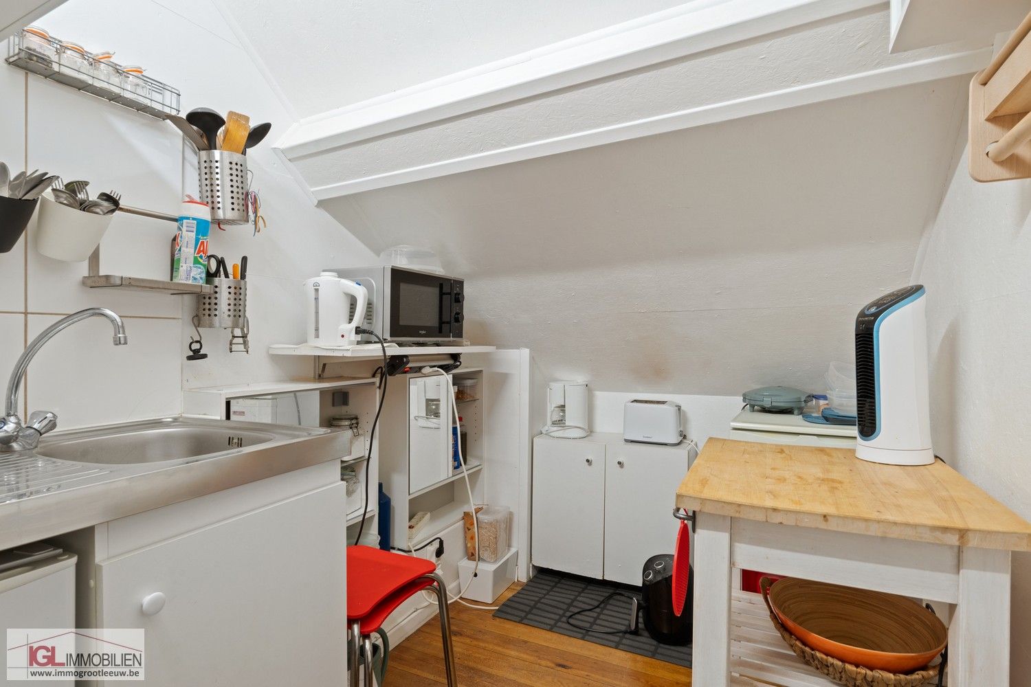 Prachtig gelegen alleenstaande woning op 14are met 4 slaapkamers & garage foto 14