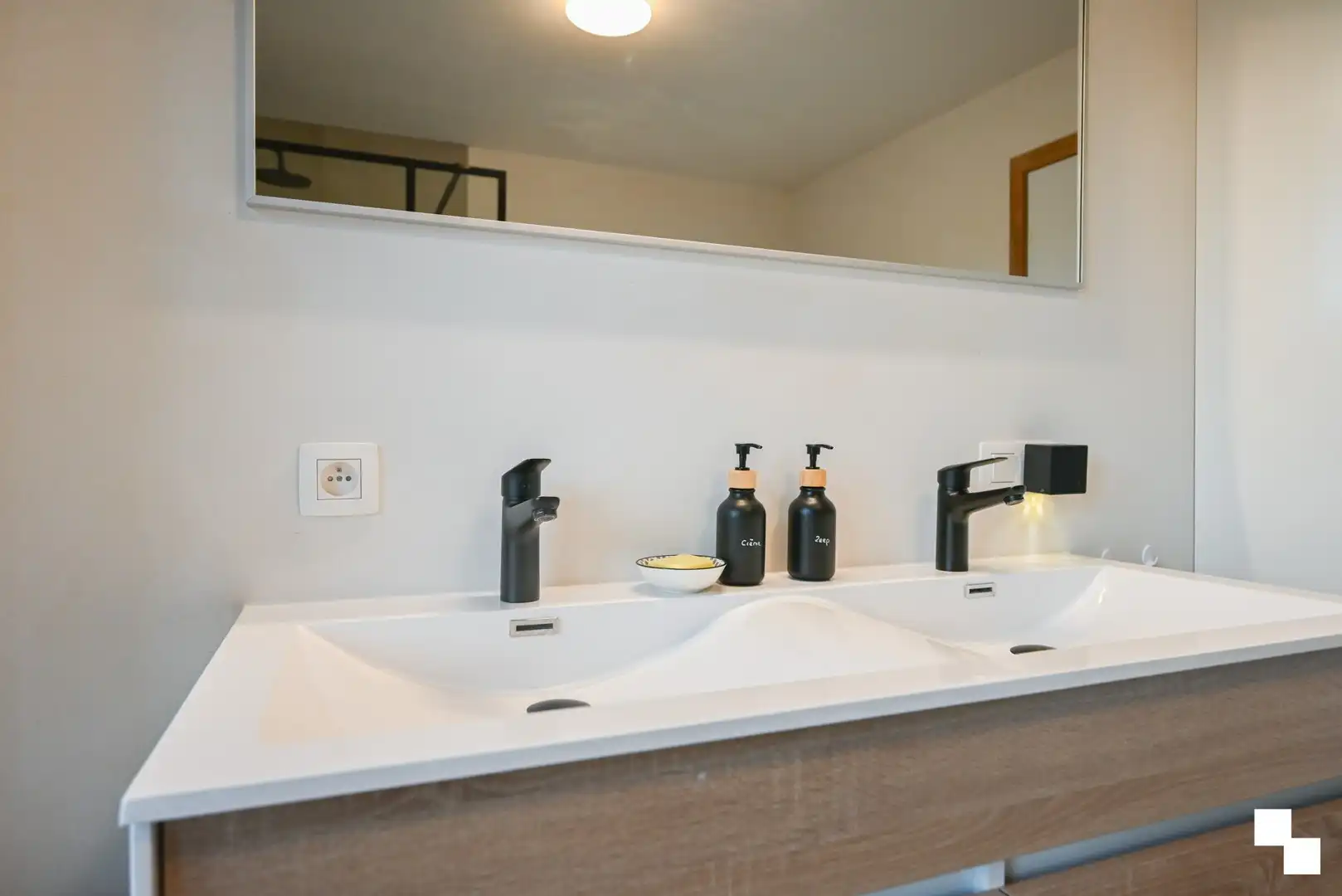 Rustig gelegen, instapklare gezinswoning met drie slaapkamers te Izegem foto 29