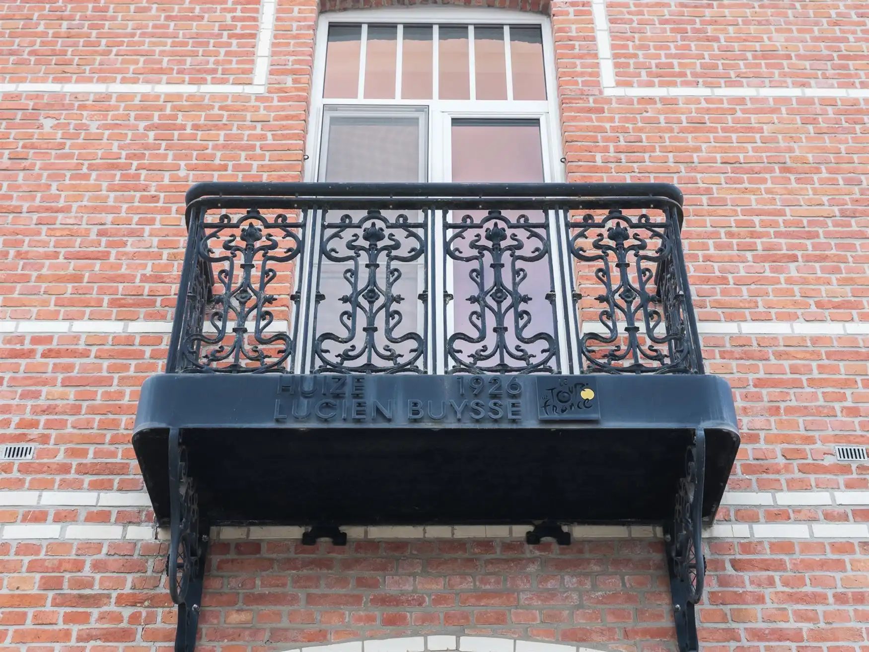 Een huis met verhaal én uitzonderlijk veel ruimte foto 2