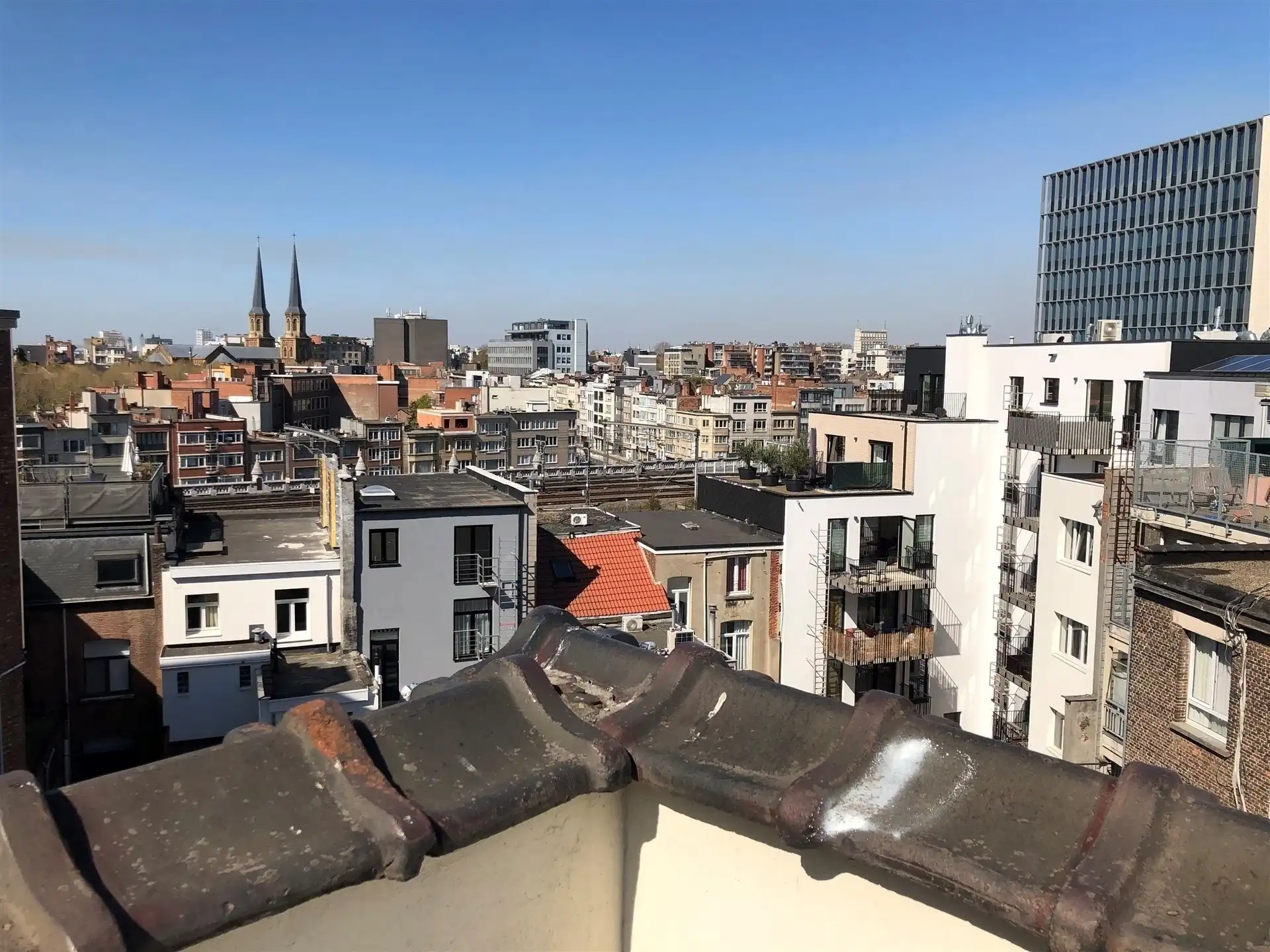 Instapklaar appartement met 1 slaapkamer en dakterras foto 9