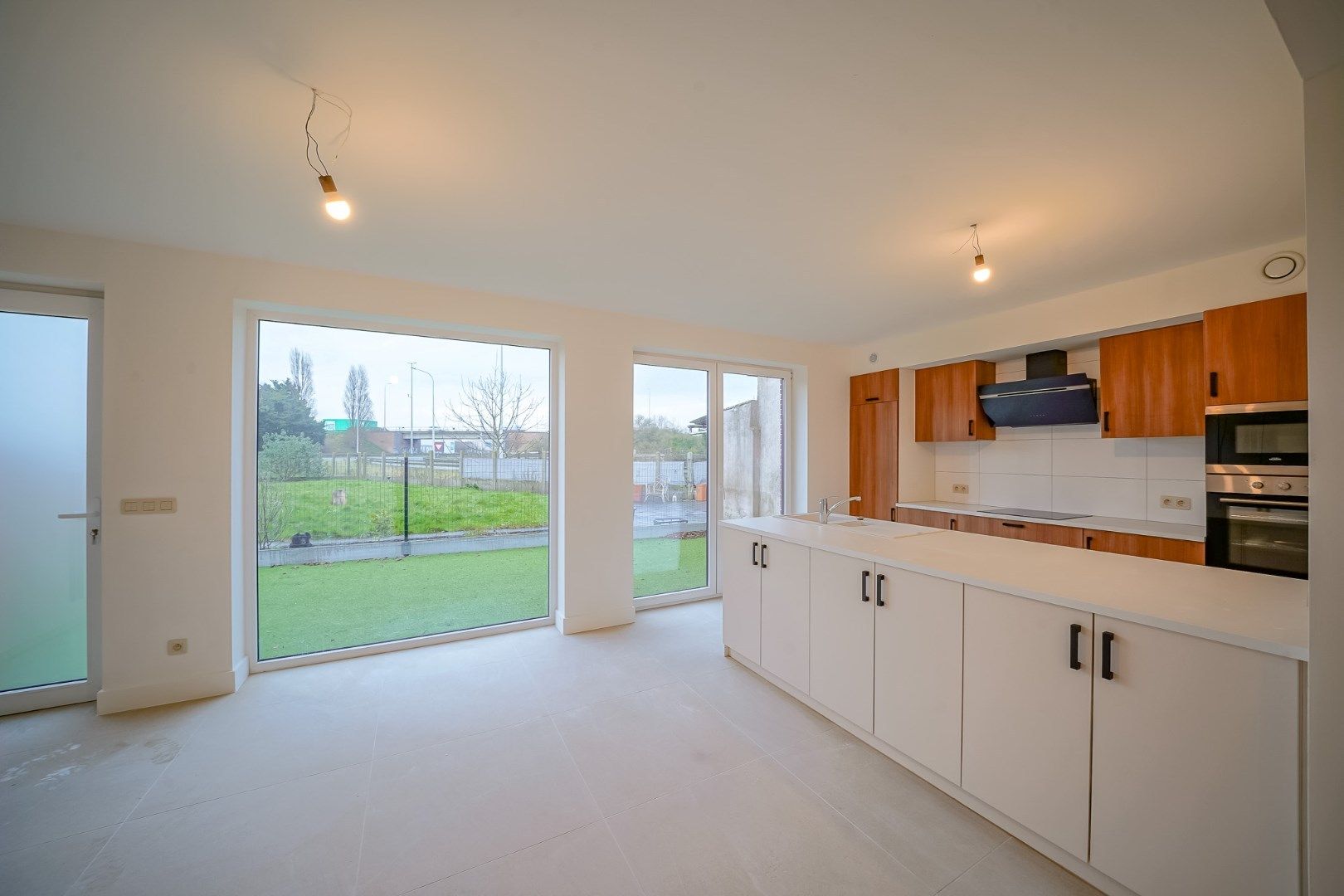 Totaal gerenoveerde woning te Huur in Zandvoorde met 3 slaapkamers en tuintje foto 22