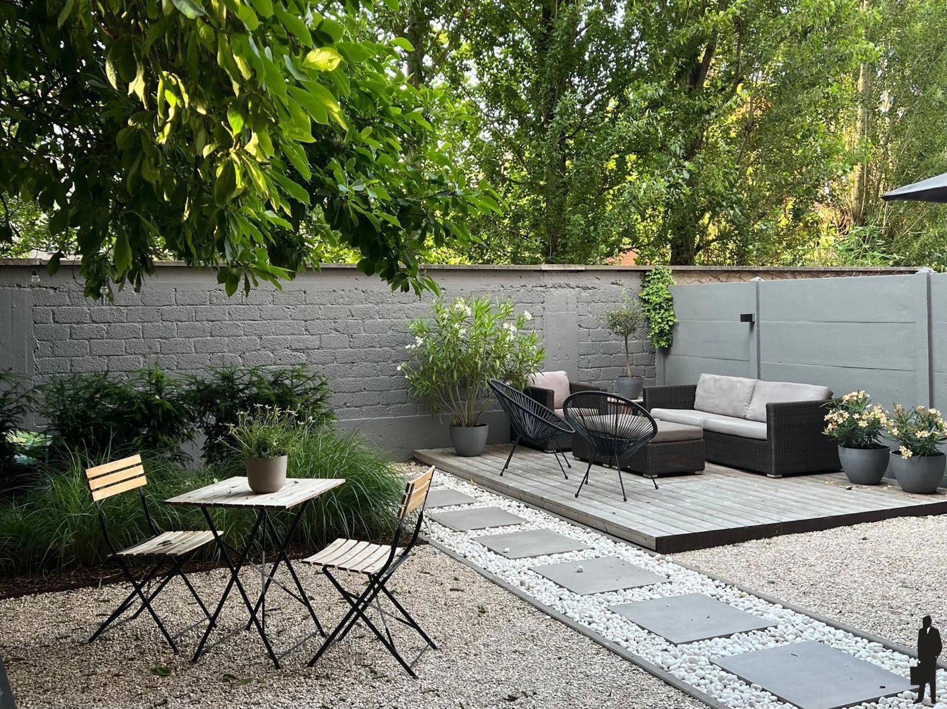 Instapklaar appartement met zonnige tuin op de grens van Wilrijk en Berchem foto 2