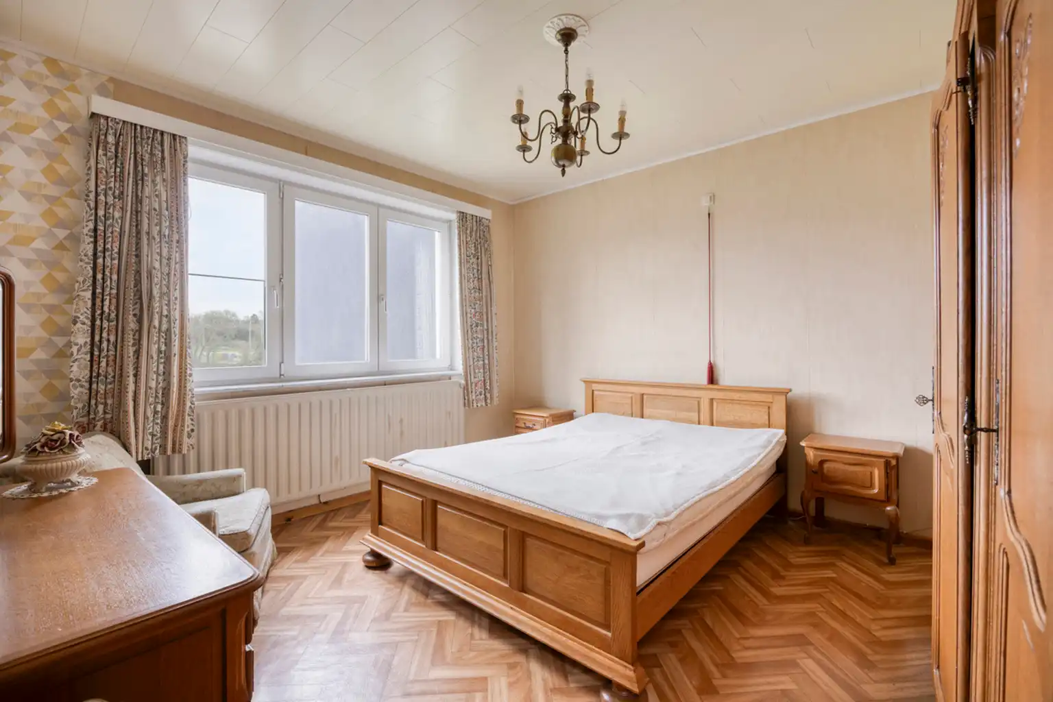 Goed onderhouden, instapklare bel-etagewoning in Zellik foto 14