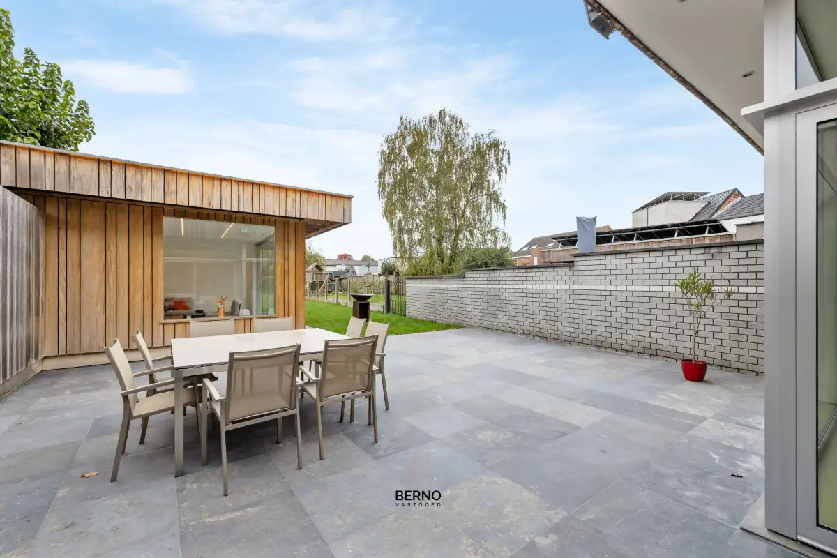 Authentiek herenhuis met moderne luxe en zonnige tuin – Wieze. foto 26