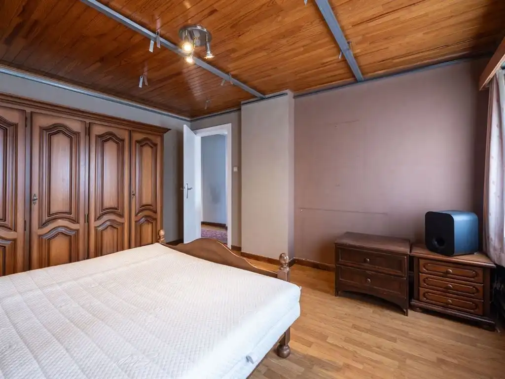 Verzorgde vrijstaande woning, grotendeels gerenoveerd foto 35